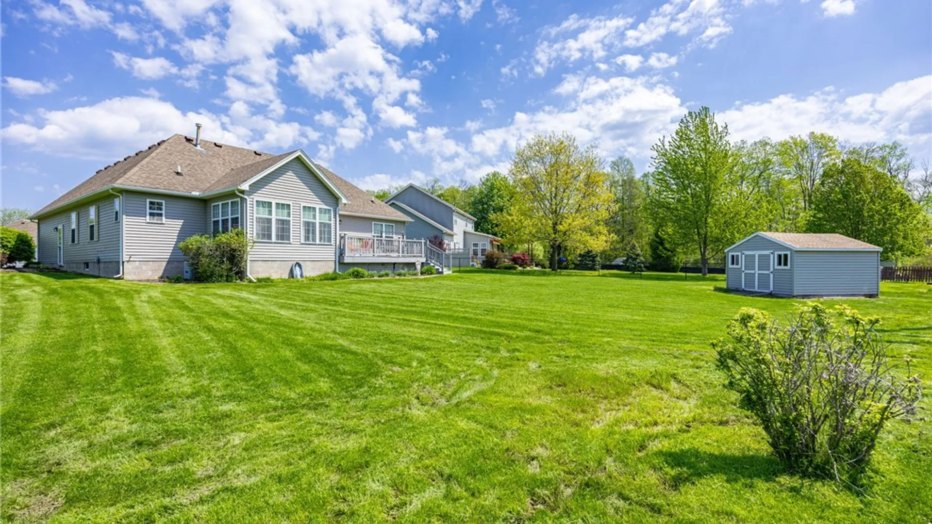 Property at 83 Arborway Ln Lane, Greece, NY 14612 28