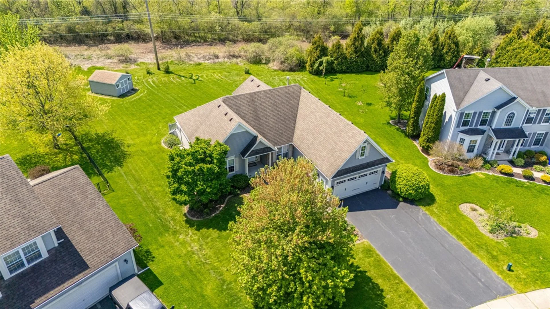 Property at 83 Arborway Ln Lane, Greece, NY 14612 32