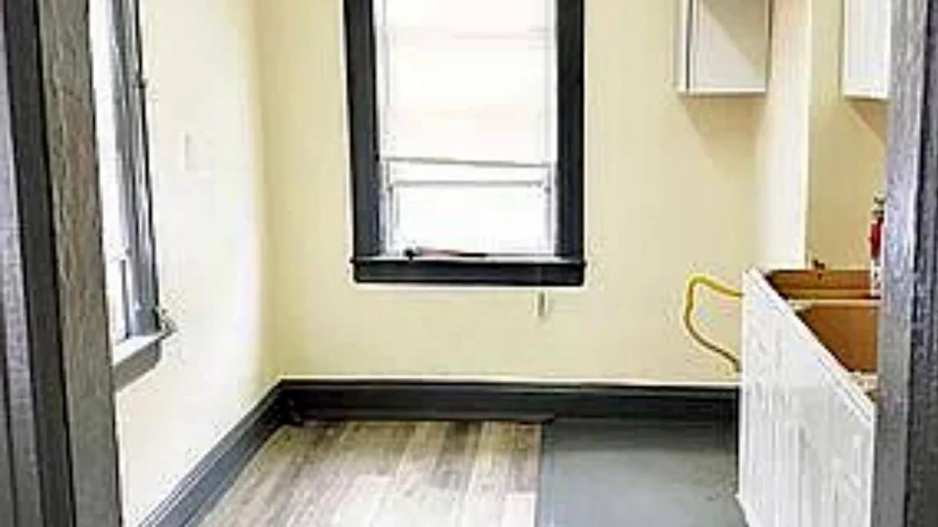 Property at 73-01 Ditmars Blvd, Astoria, NY 11370 4