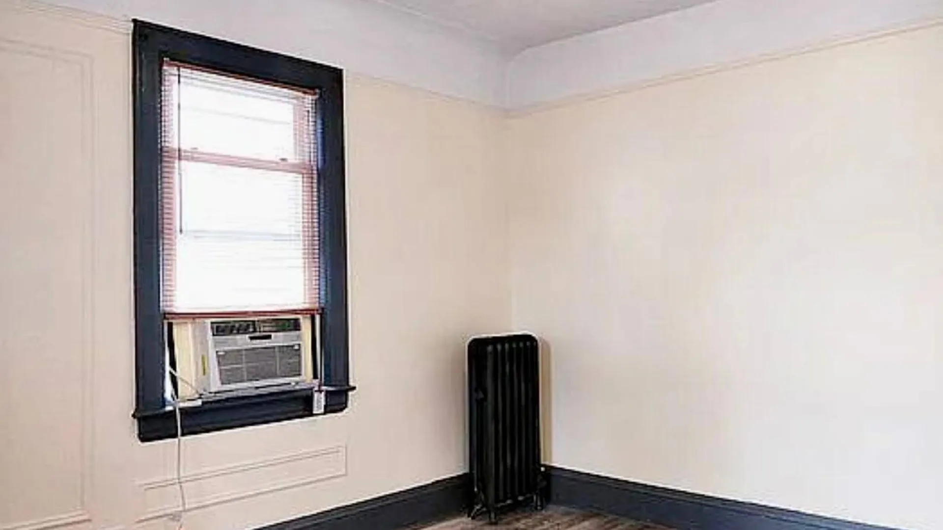 Property at 73-01 Ditmars Blvd, Astoria, NY 11370 9