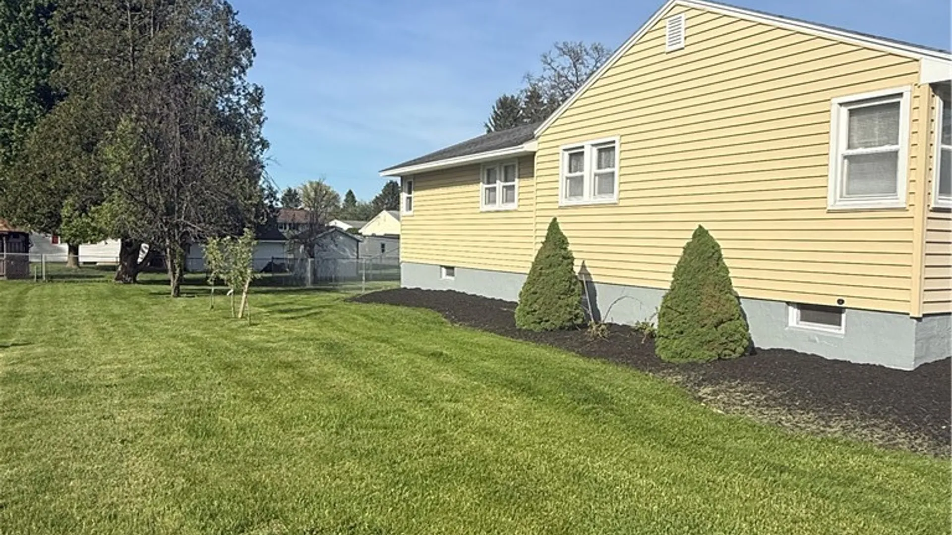 Property at 414 W Lewis Street, Lenox, NY 13032 3