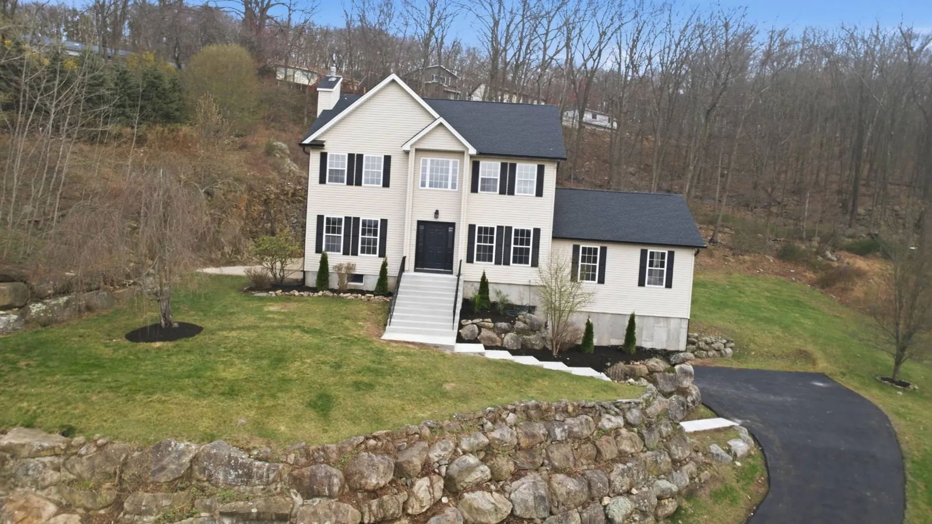Property at 41 Hickory Road, Sloatsburg, NY 10974 3