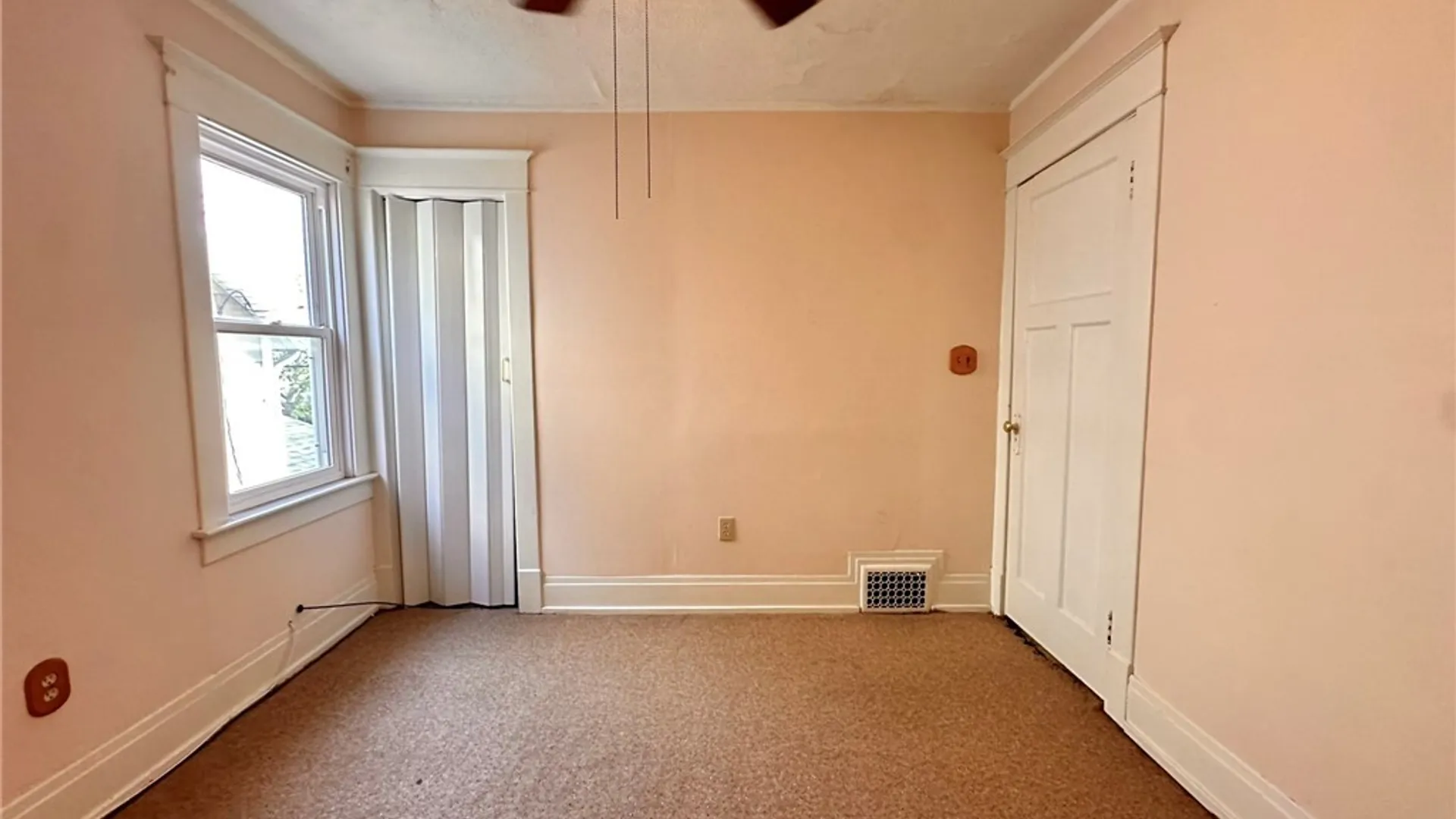 Property at 42 Bloomfield Avenue, Buffalo, NY 14220 16