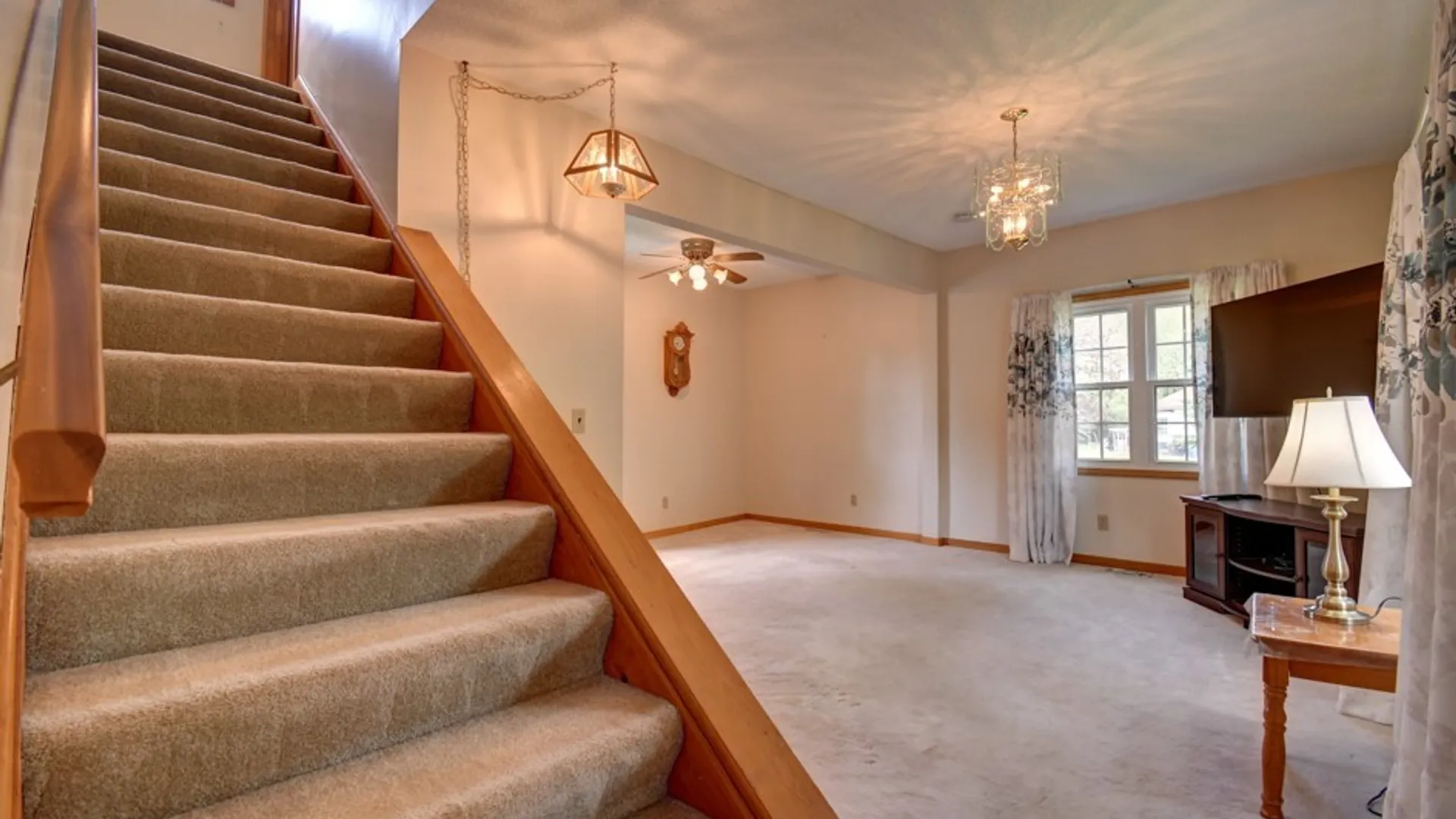 Property at 200 Thorndale Avenue, West Seneca, NY 14224 11