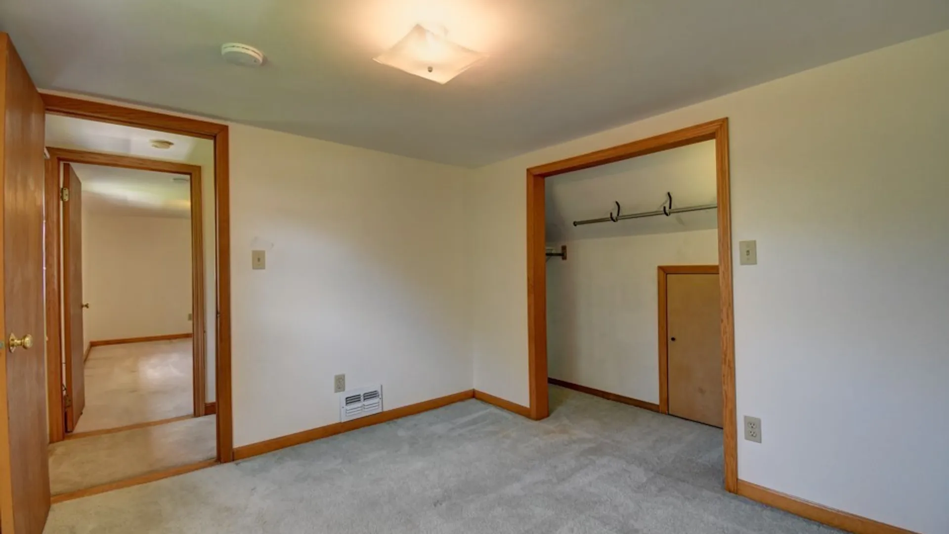 Property at 200 Thorndale Avenue, West Seneca, NY 14224 22