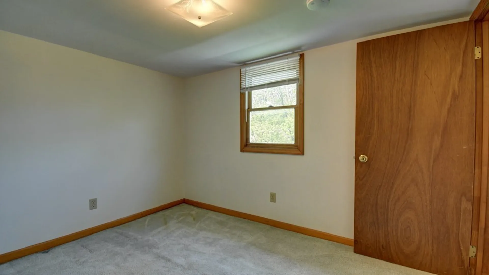 Property at 200 Thorndale Avenue, West Seneca, NY 14224 23