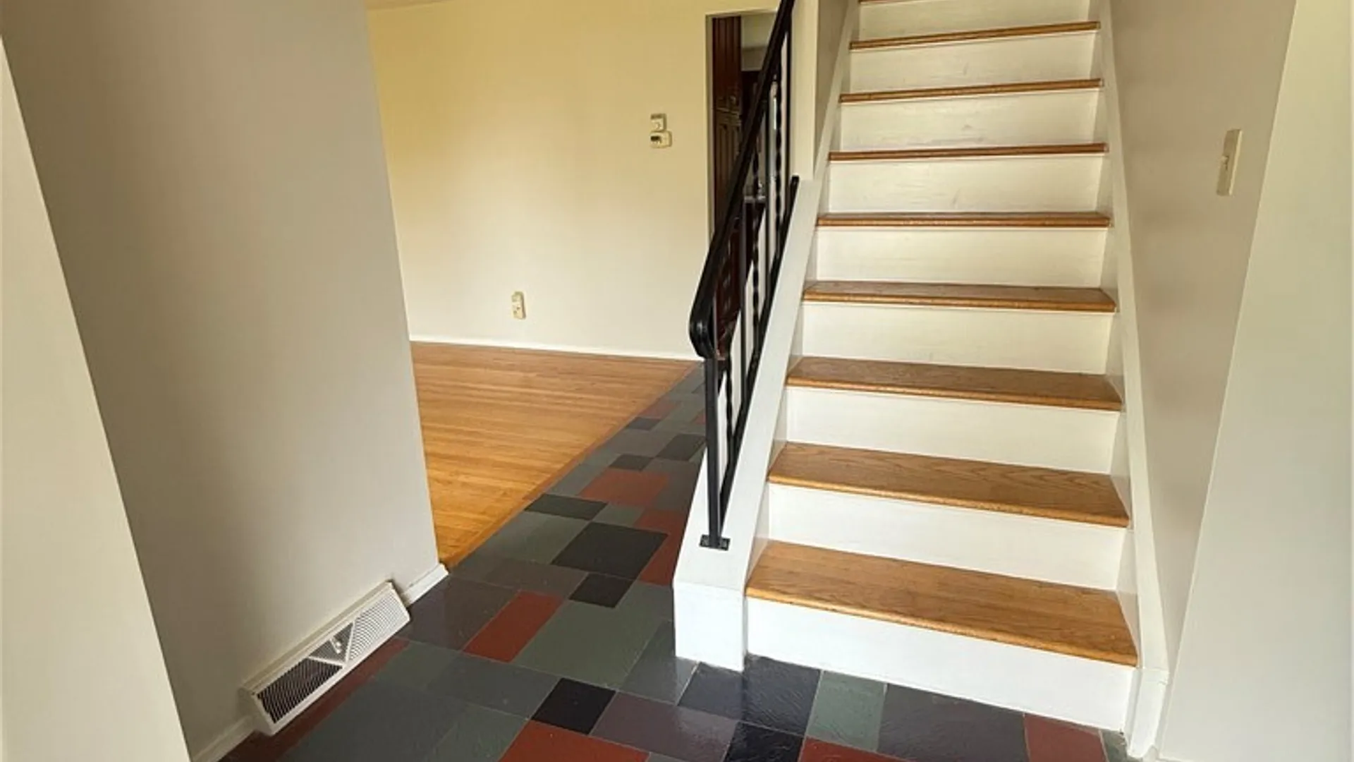 Property at 116 Stillwater Drive, DeWitt, NY 13057 2