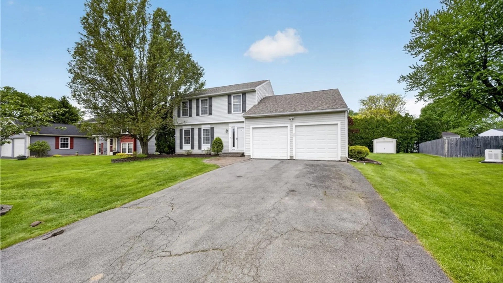 Property at 6143 Palisades Dr, Cicero, NY 13039 2