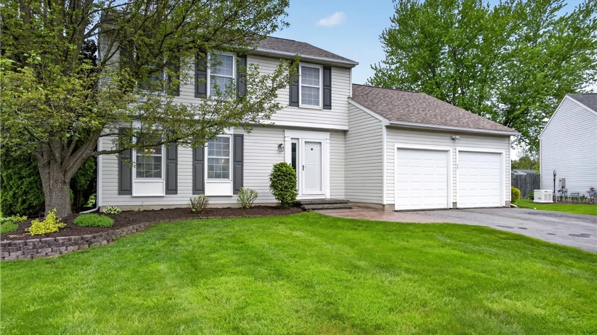Property at 6143 Palisades Dr, Cicero, NY 13039 3