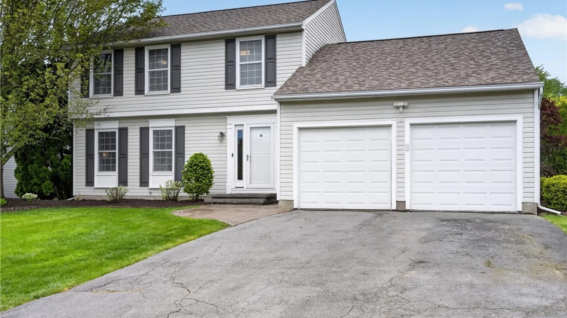 Property at 6143 Palisades Dr, Cicero, NY 13039 4