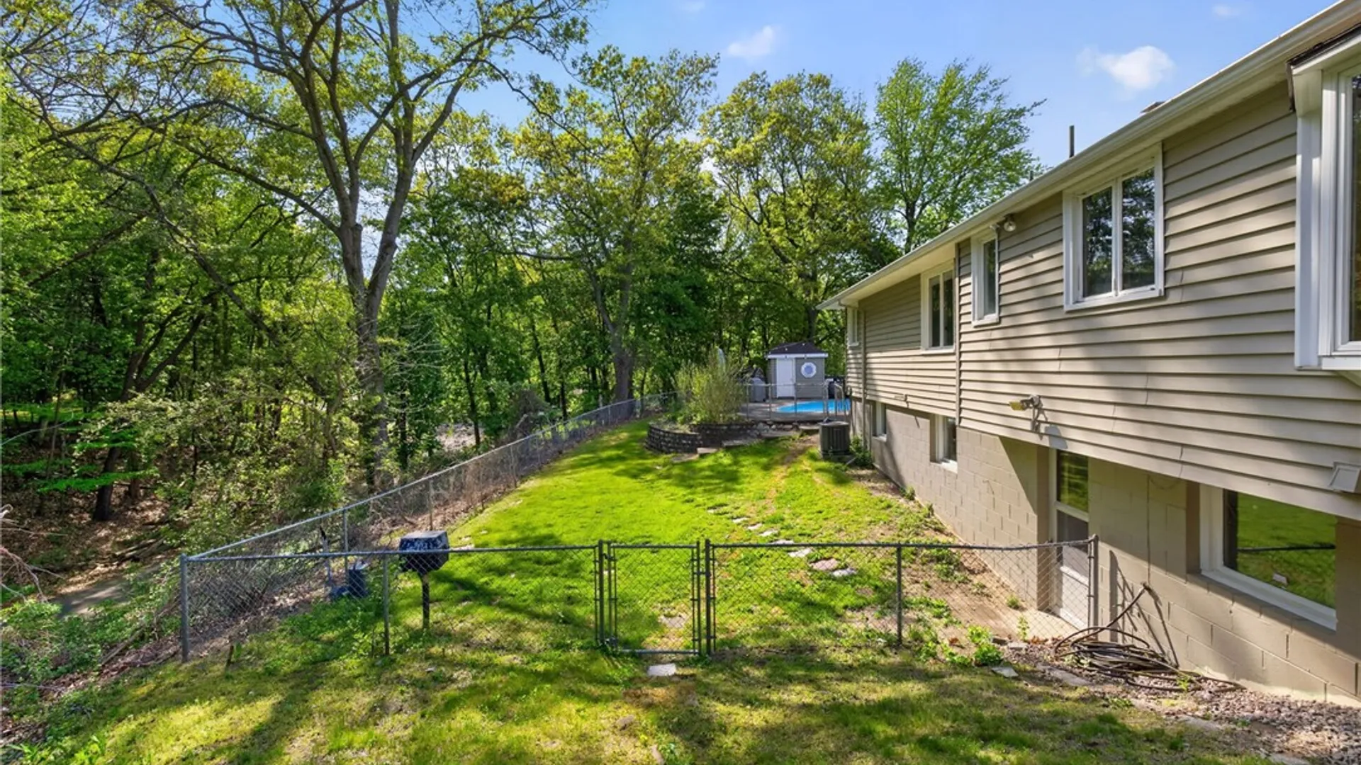 Property at 565 Bay Road, Webster, NY 14580 34