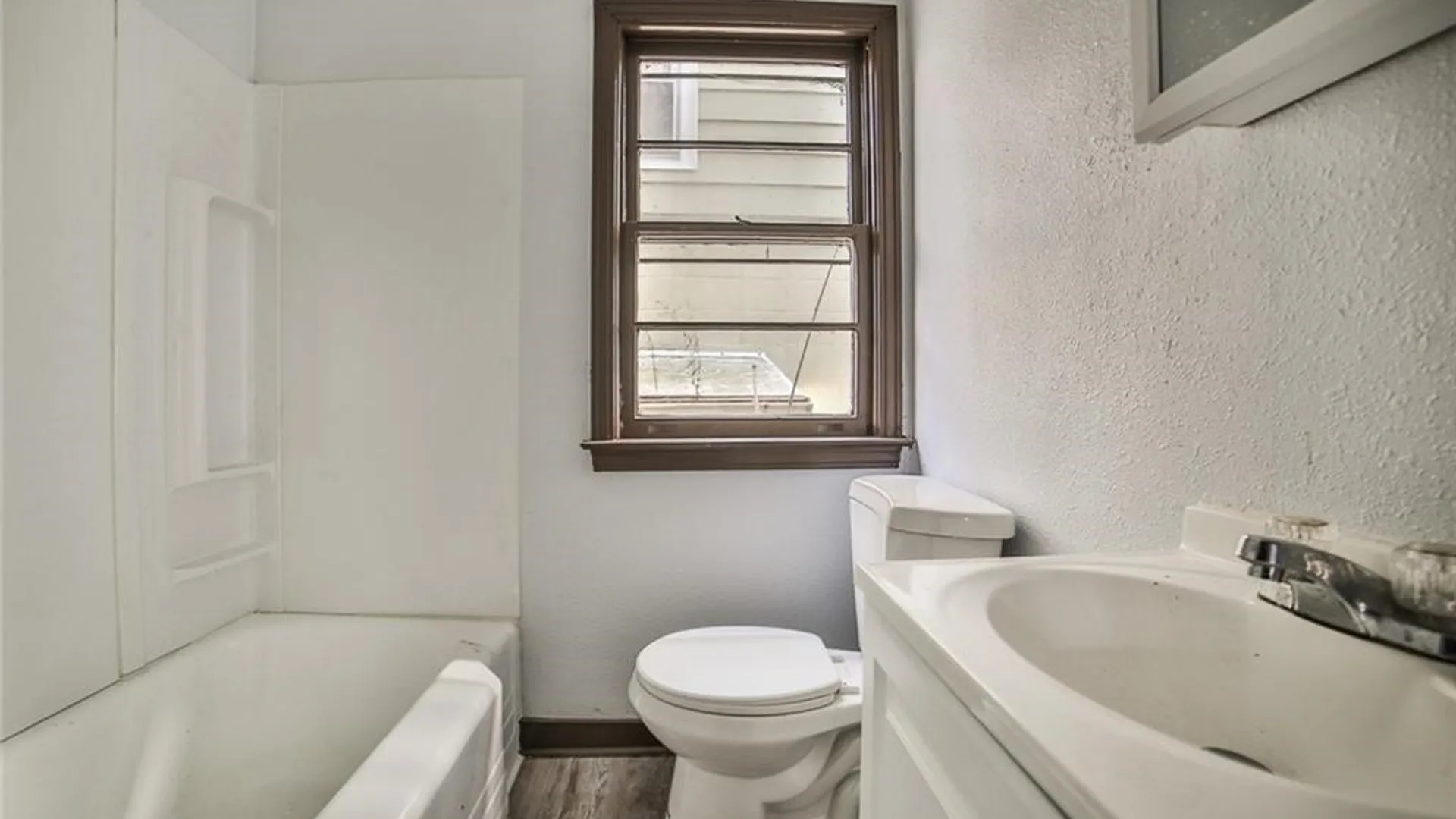 Property at 417 24th Street, Niagara Falls, NY 14303 11