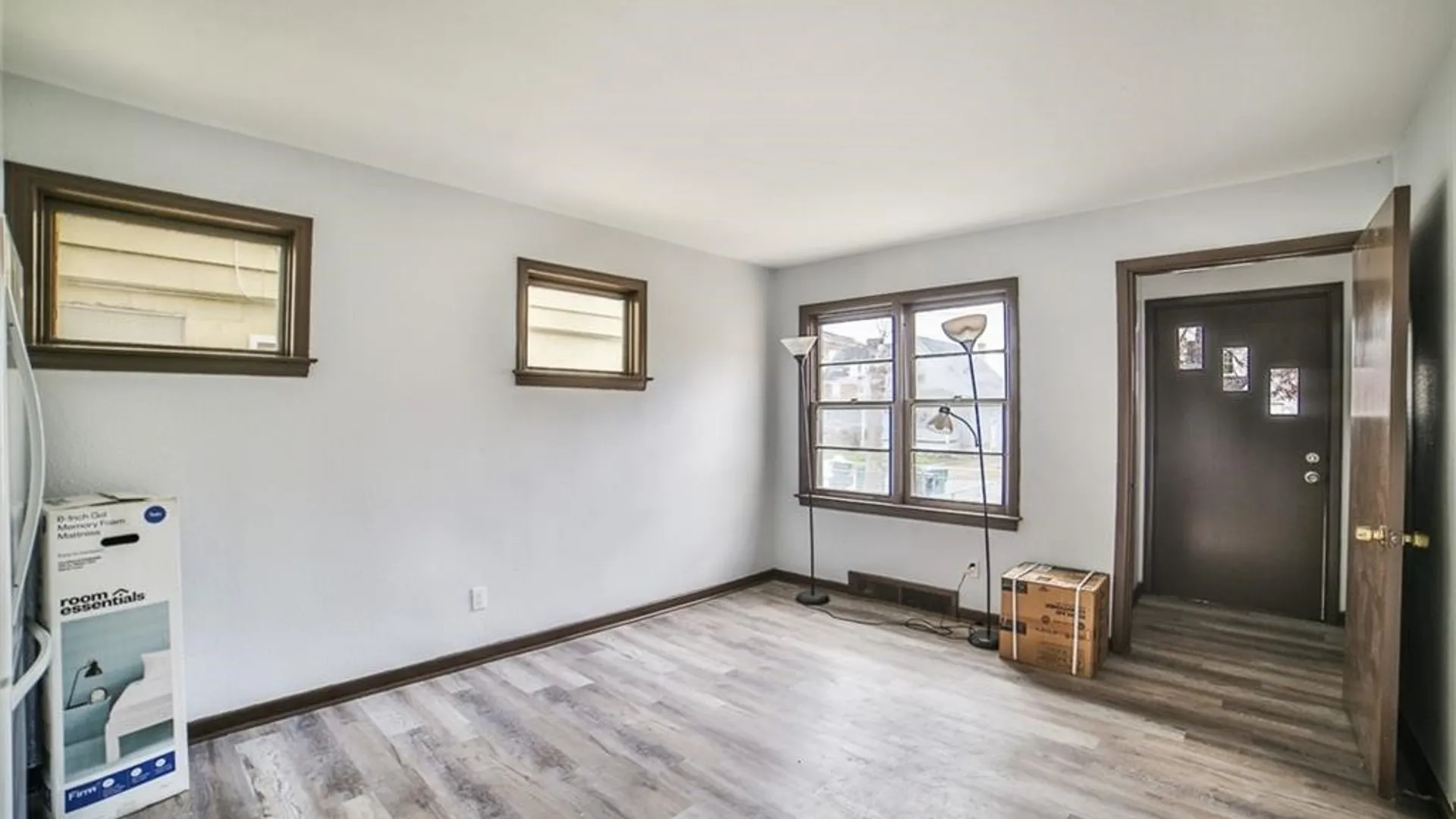 Property at 417 24th Street, Niagara Falls, NY 14303 6