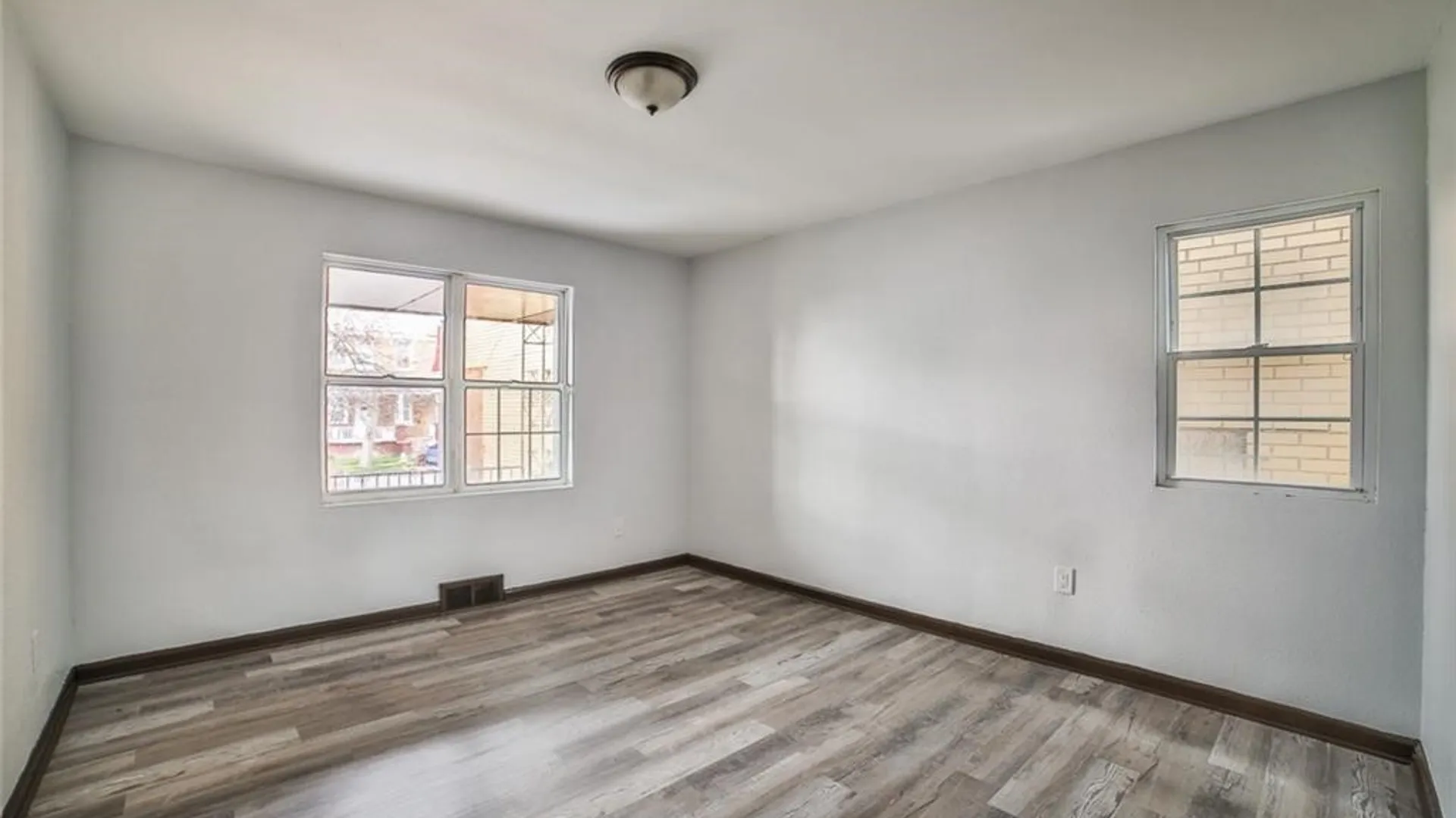 Property at 417 24th Street, Niagara Falls, NY 14303 9