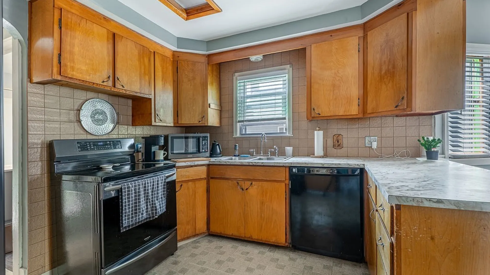 Property at 40 Johnson Street, Lackawanna, NY 14218 10