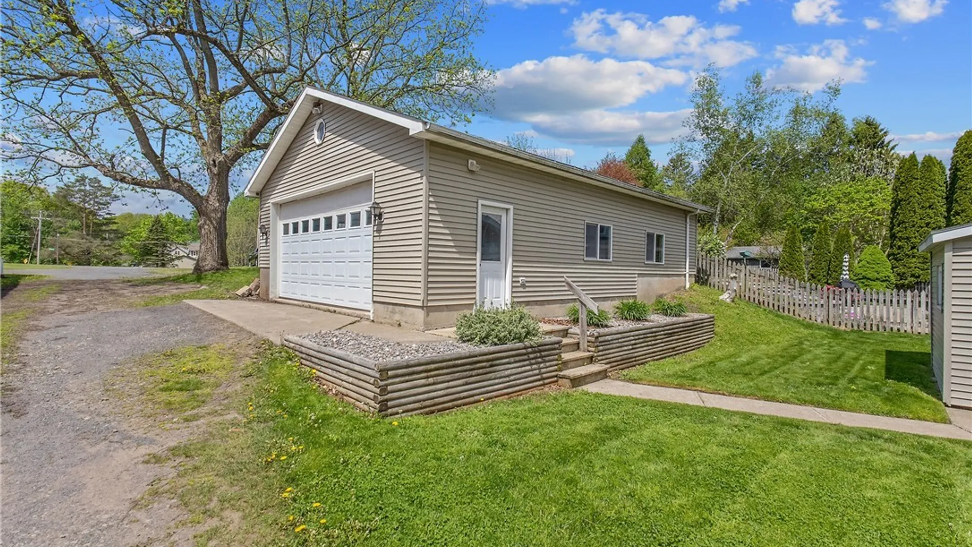 Property at 2727 State Route 48, Minetto, NY 13115 9