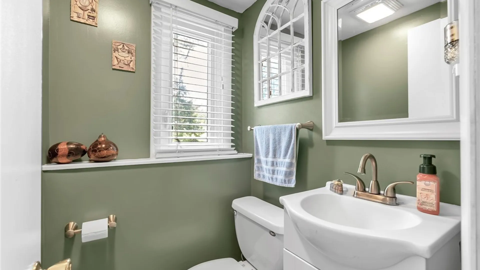 Property at 5812 Cloverfield Drive, Boston, NY 14075 34