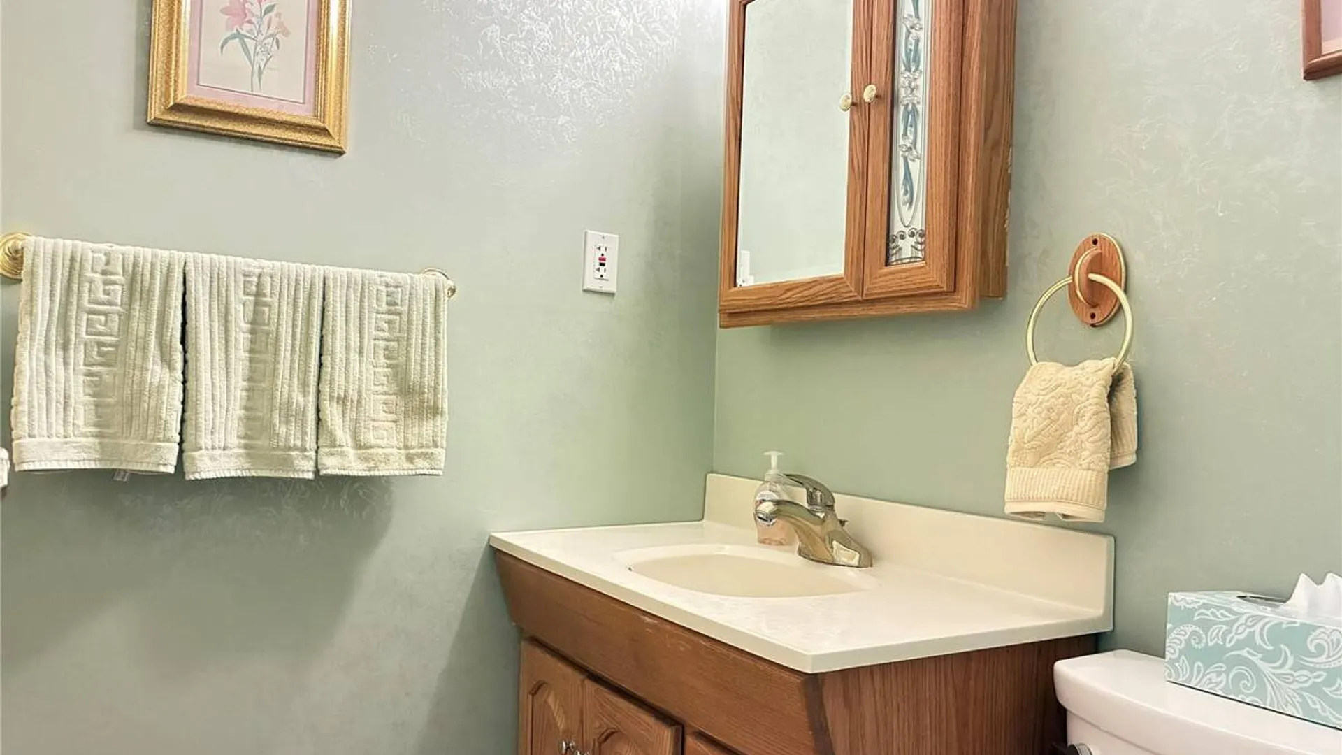 Property at 707 Bentley Court, Saint James, NY 11780 13