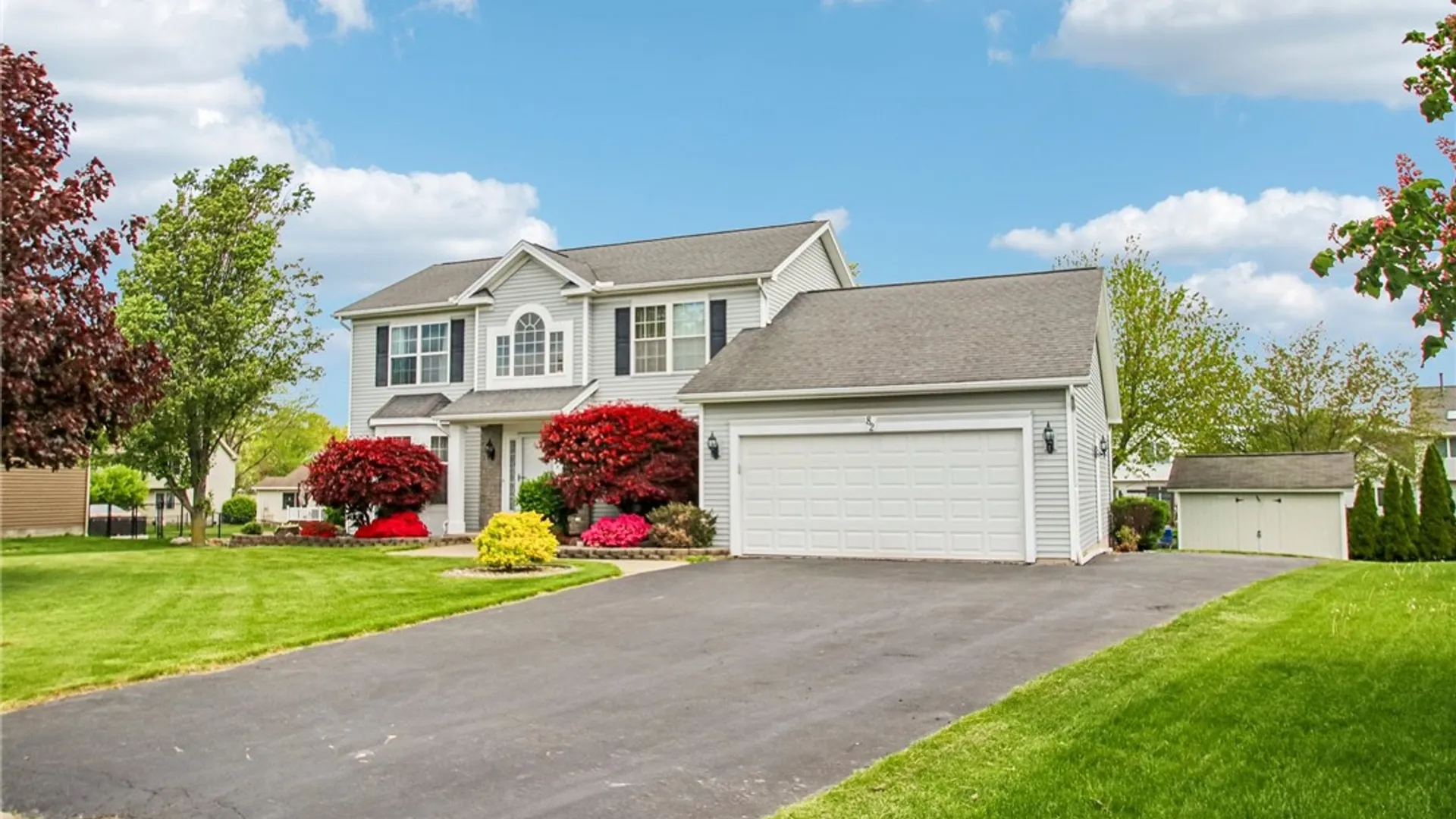 Property at 82 Quarterdeck Place, Greece, NY 14612 4