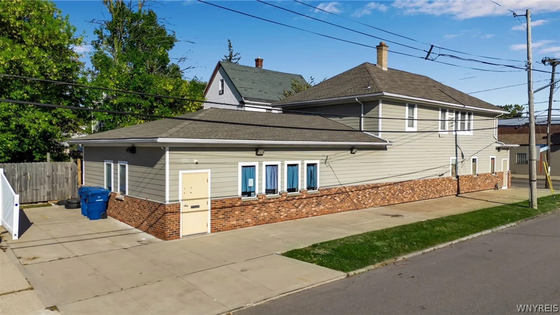 Property at 484 Ontario Street, Buffalo, NY 14207 44