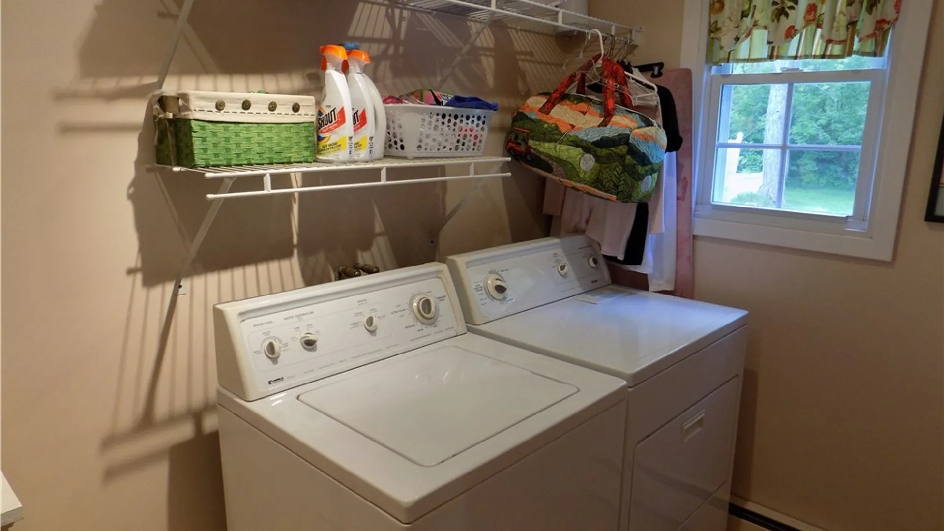 Property at 12 Court Knolle, New Hartford, NY 13413 11