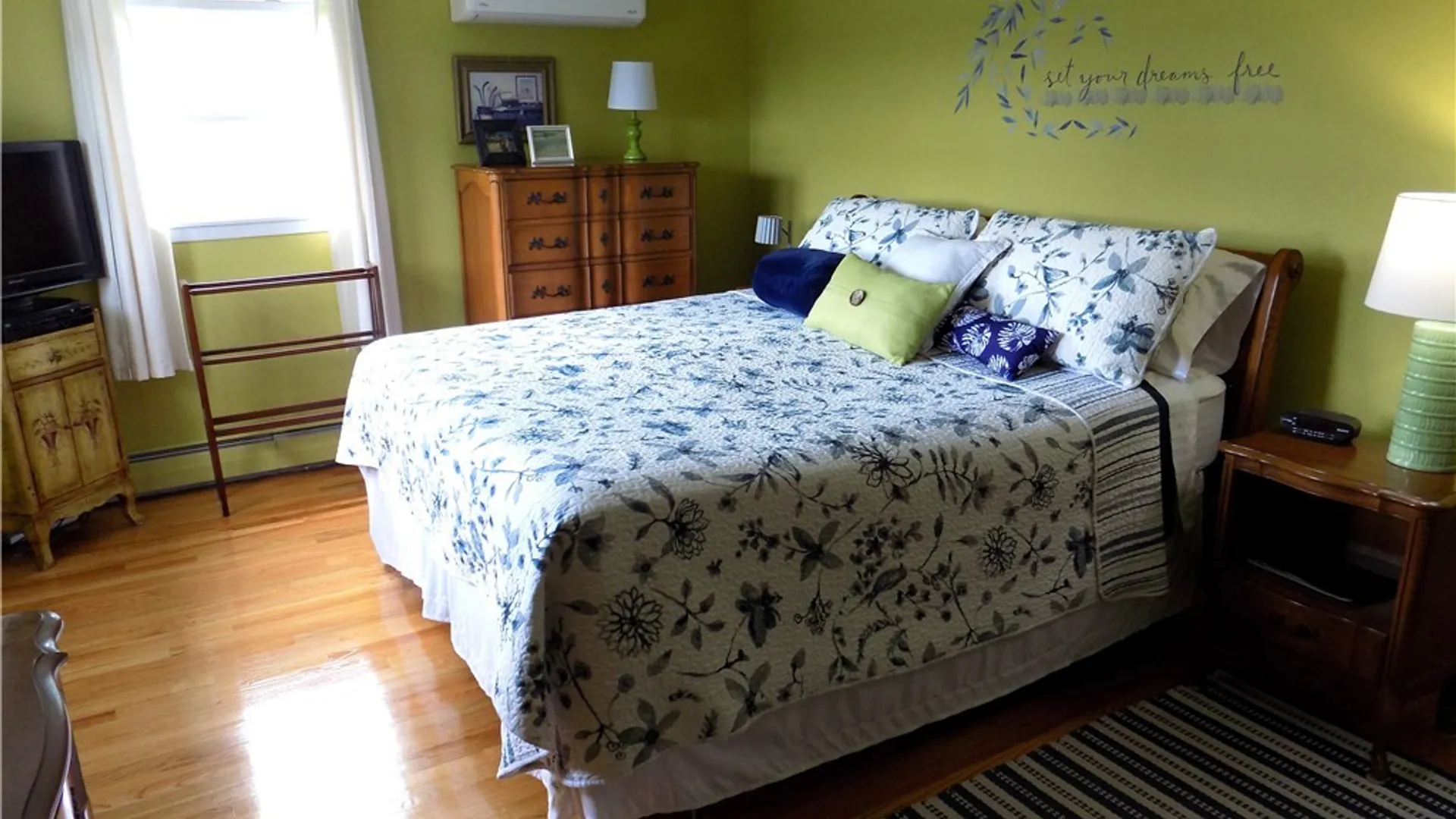 Property at 12 Court Knolle, New Hartford, NY 13413 13