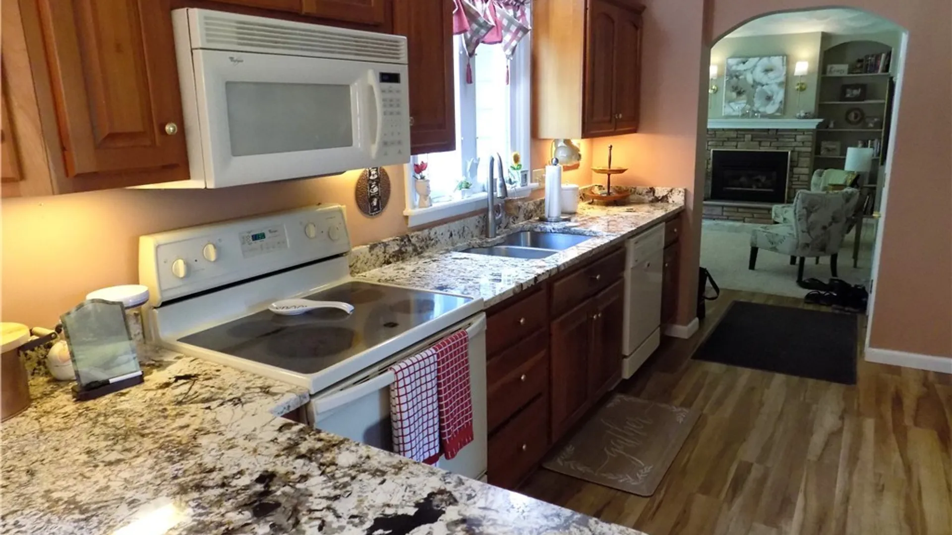 Property at 12 Court Knolle, New Hartford, NY 13413 6