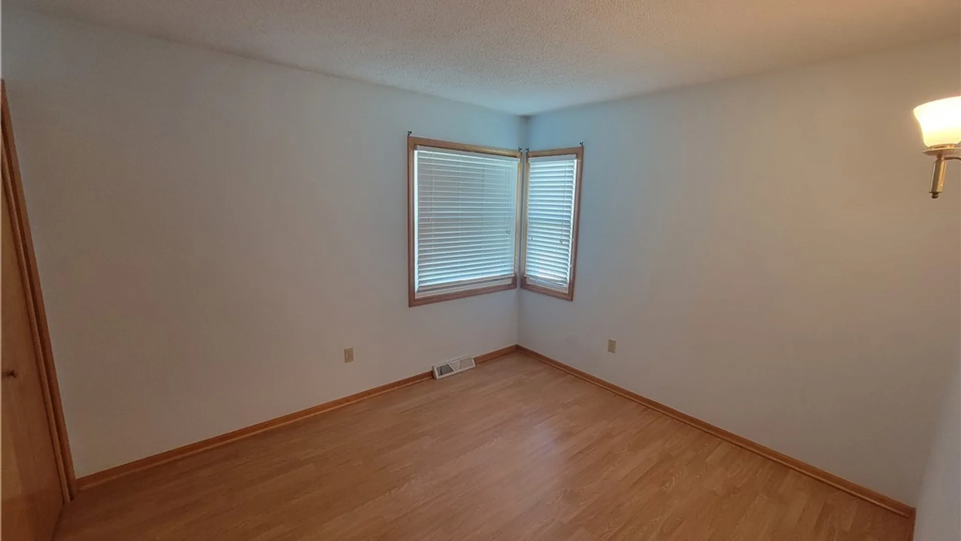 Property at 6945 Walmore Road, Wheatfield, NY 14304 20