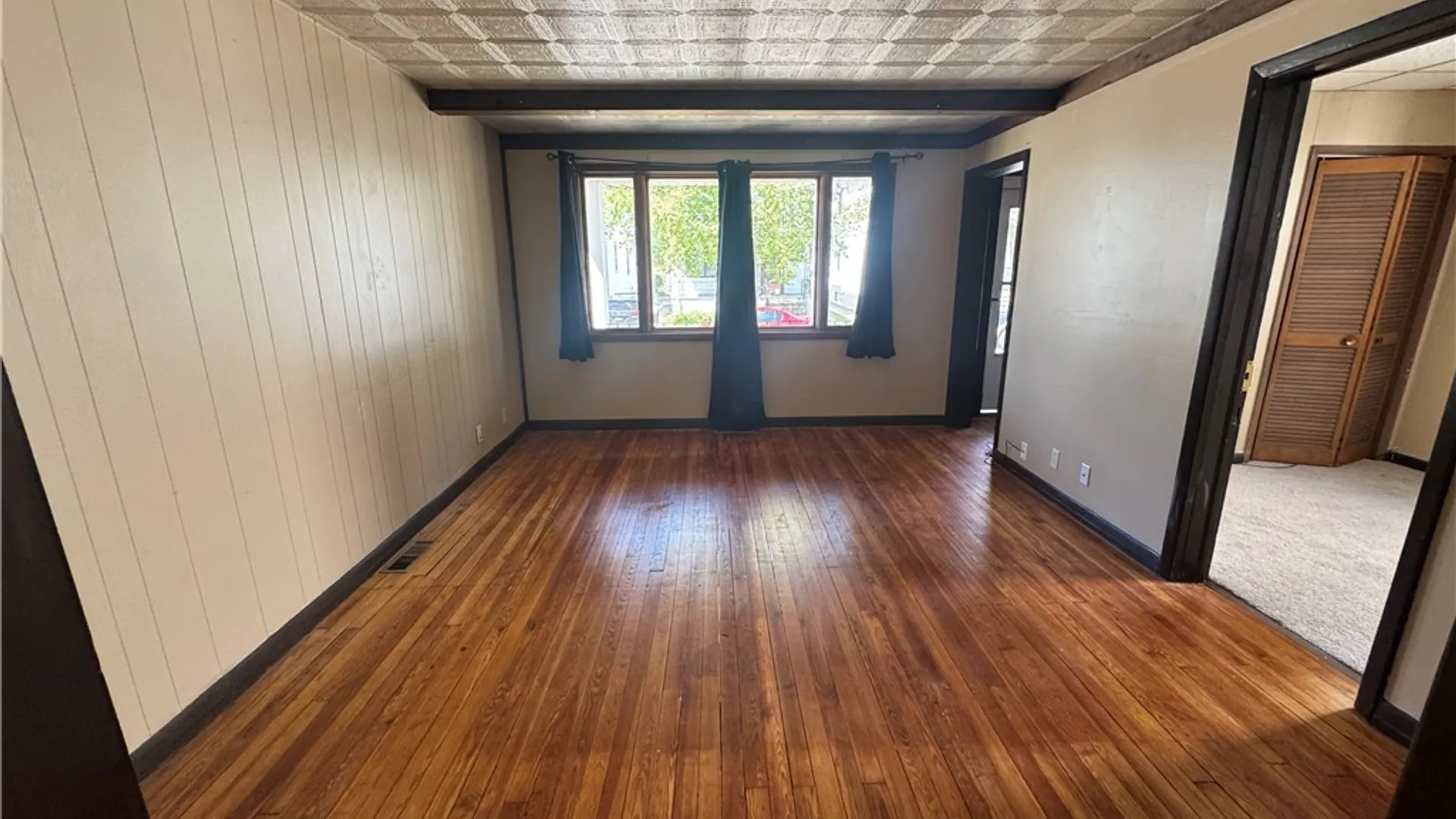 Property at 25 Kopernik Street, Buffalo, NY 14206 6