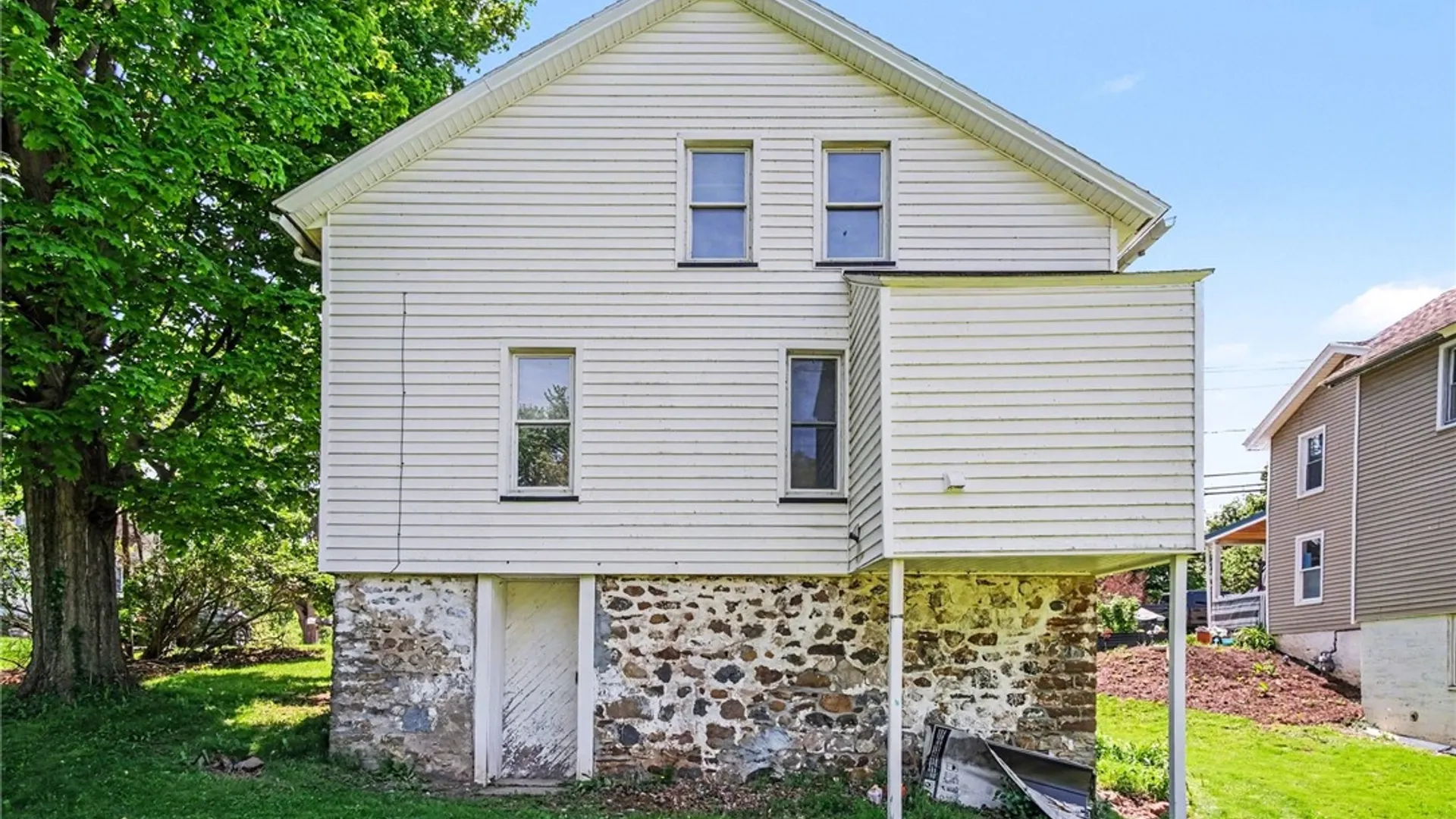Property at 1897 Ridge Rd, Ontario, NY 14519 29