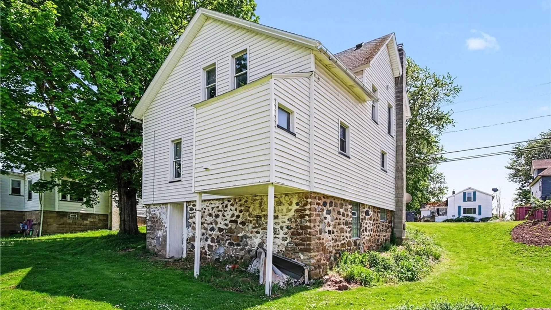Property at 1897 Ridge Rd, Ontario, NY 14519 30
