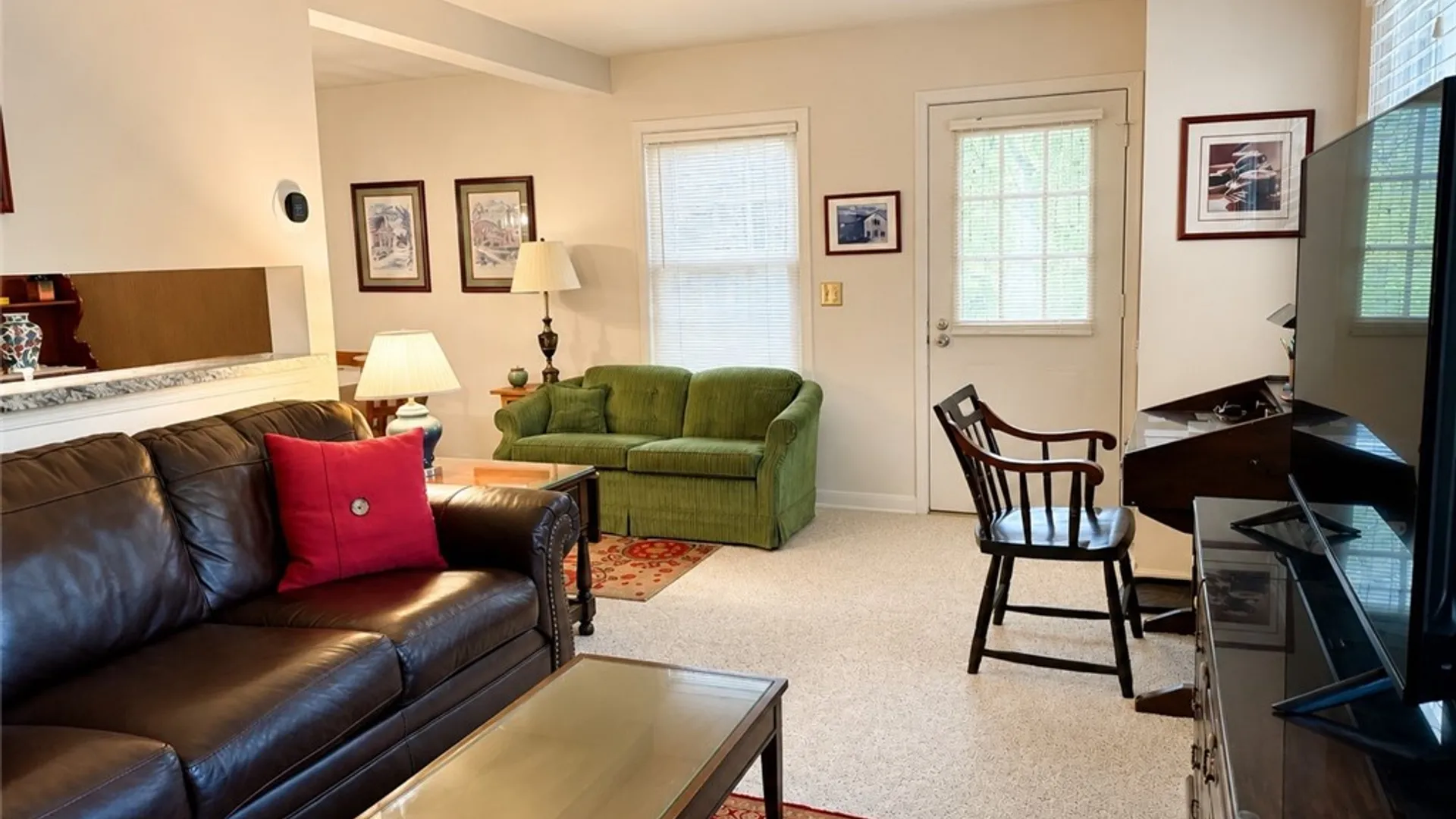Property at 30 Foxcroft, Perinton, NY 14450 4