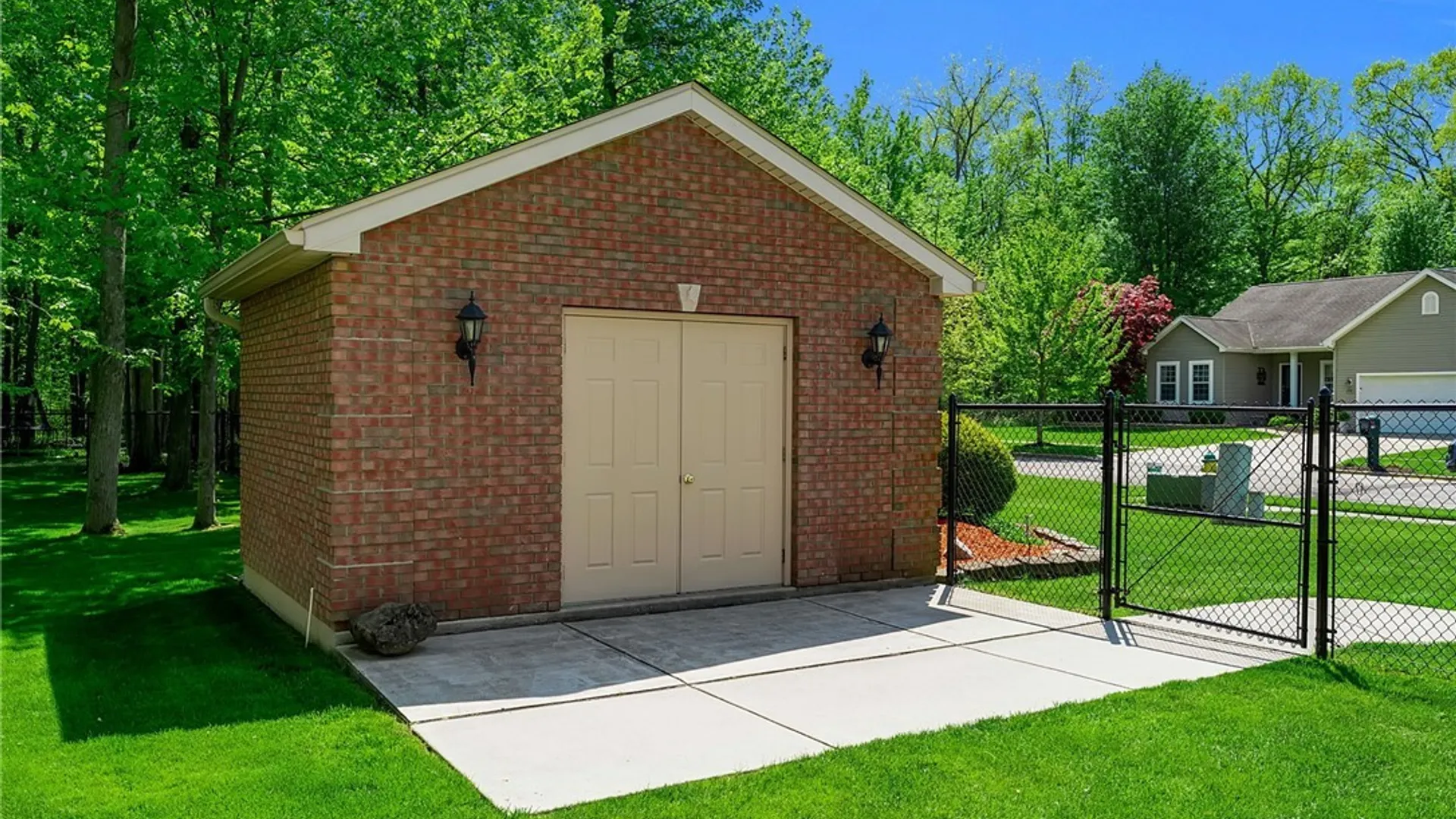 Property at 1230 Bowen Drive, North Tonawanda, NY 14120 44