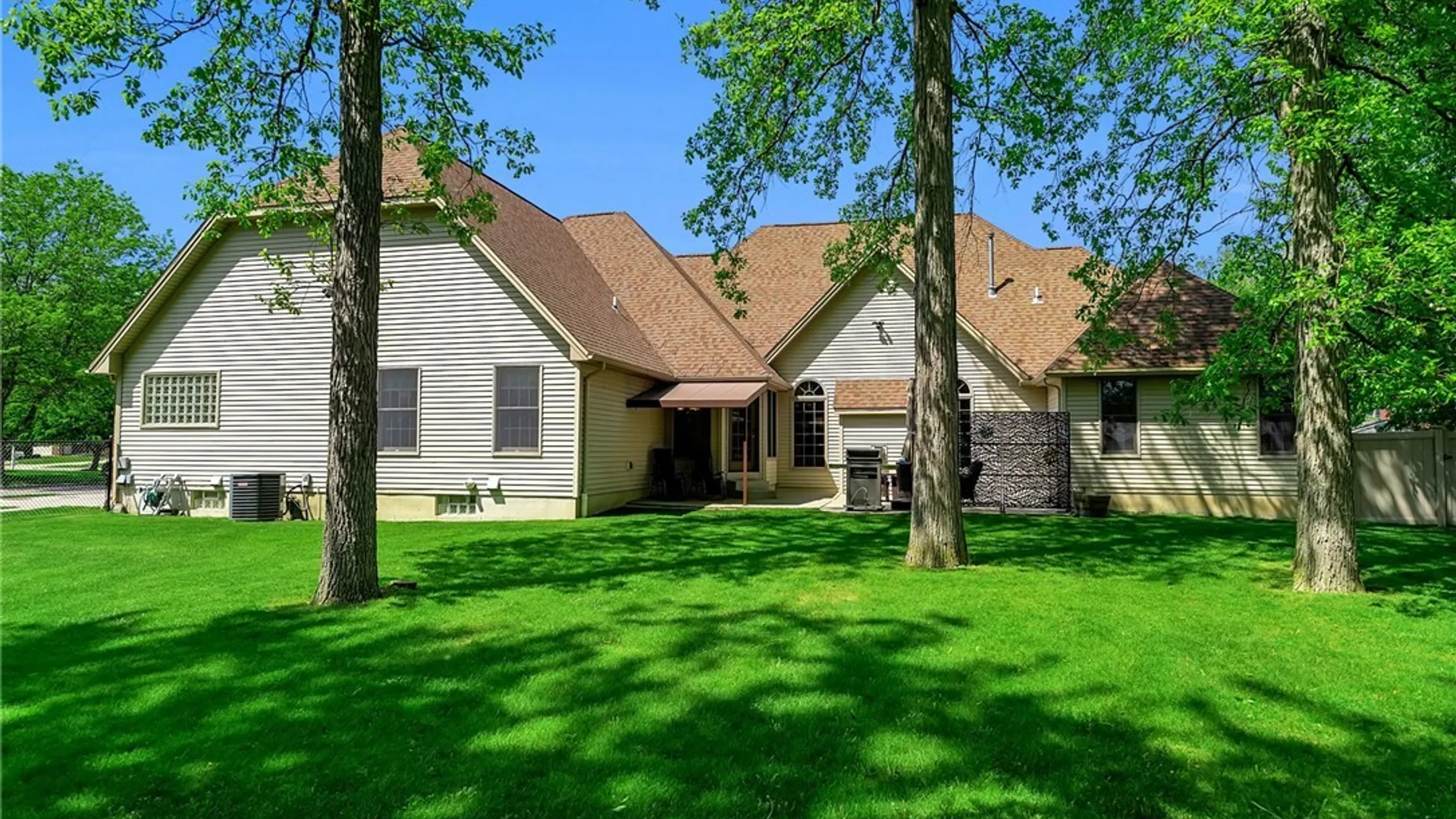 Property at 1230 Bowen Drive, North Tonawanda, NY 14120 45