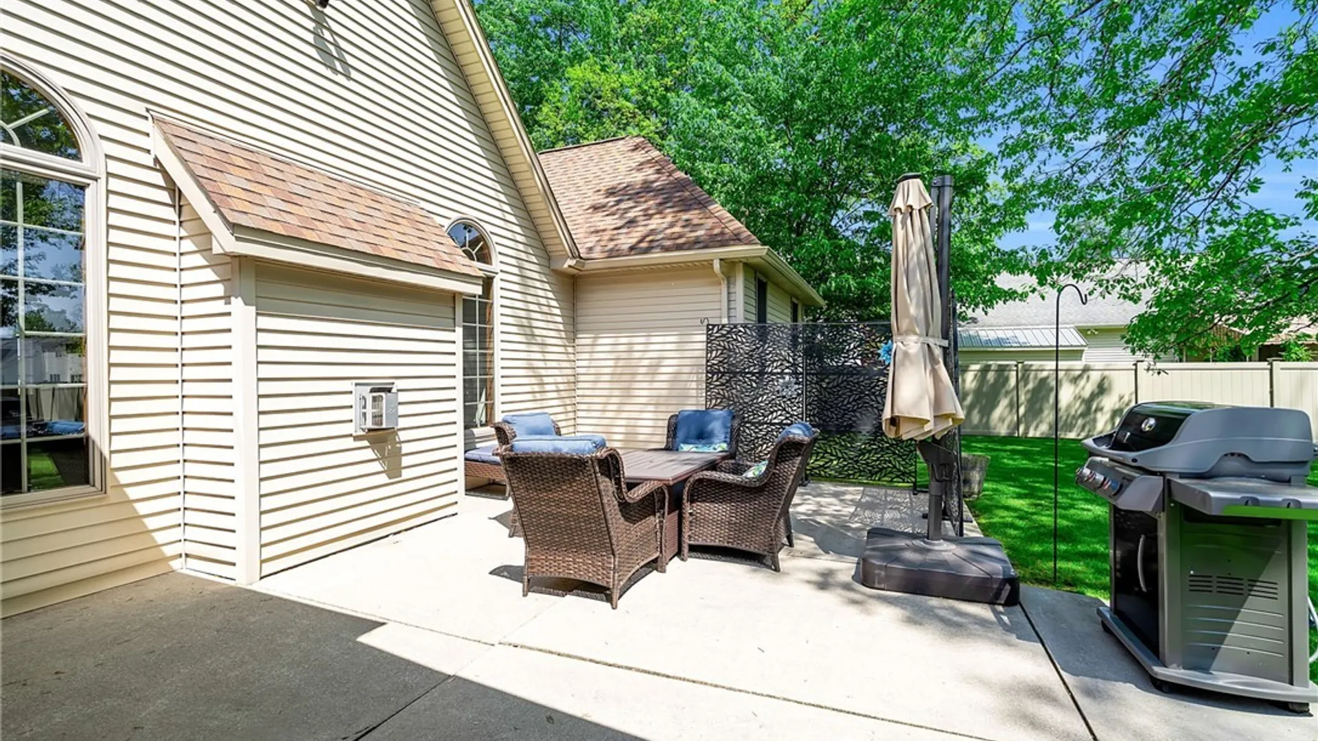 Property at 1230 Bowen Drive, North Tonawanda, NY 14120 47