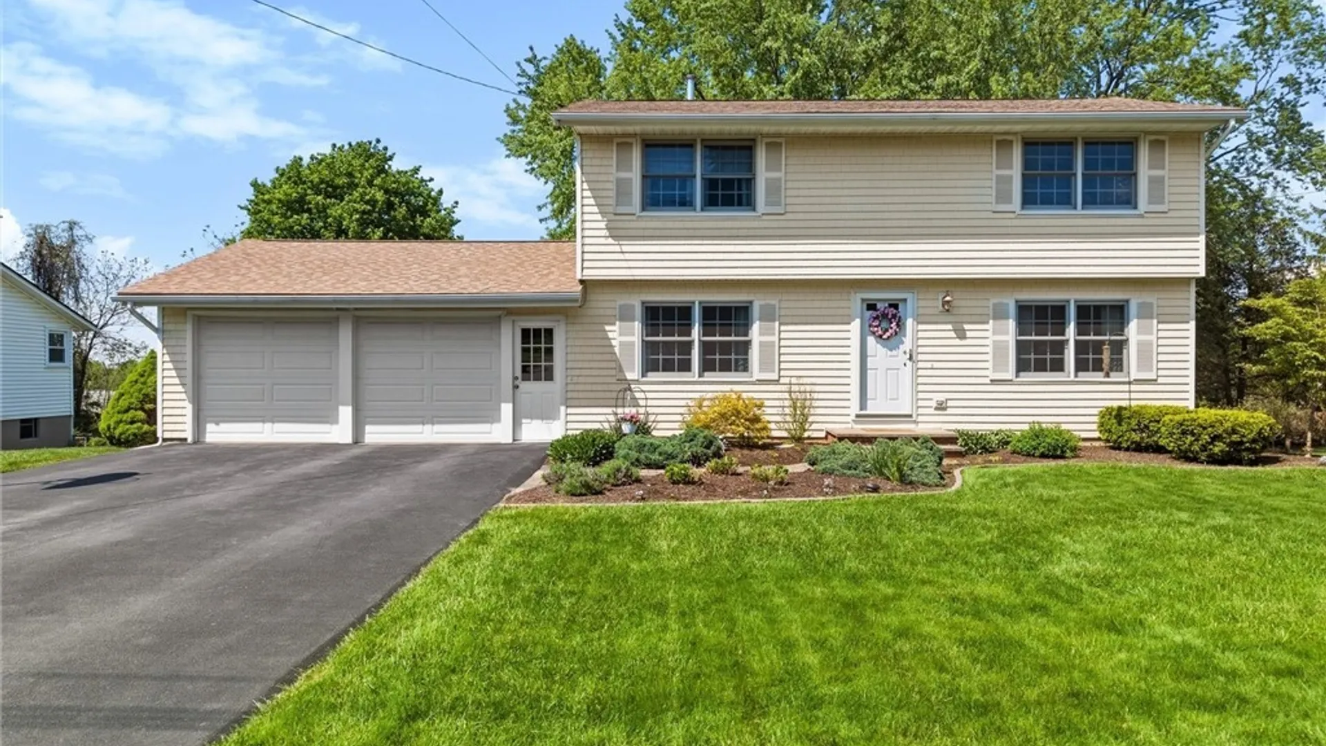 Property at 41 Elm Hill, Camillus, NY 13031 2