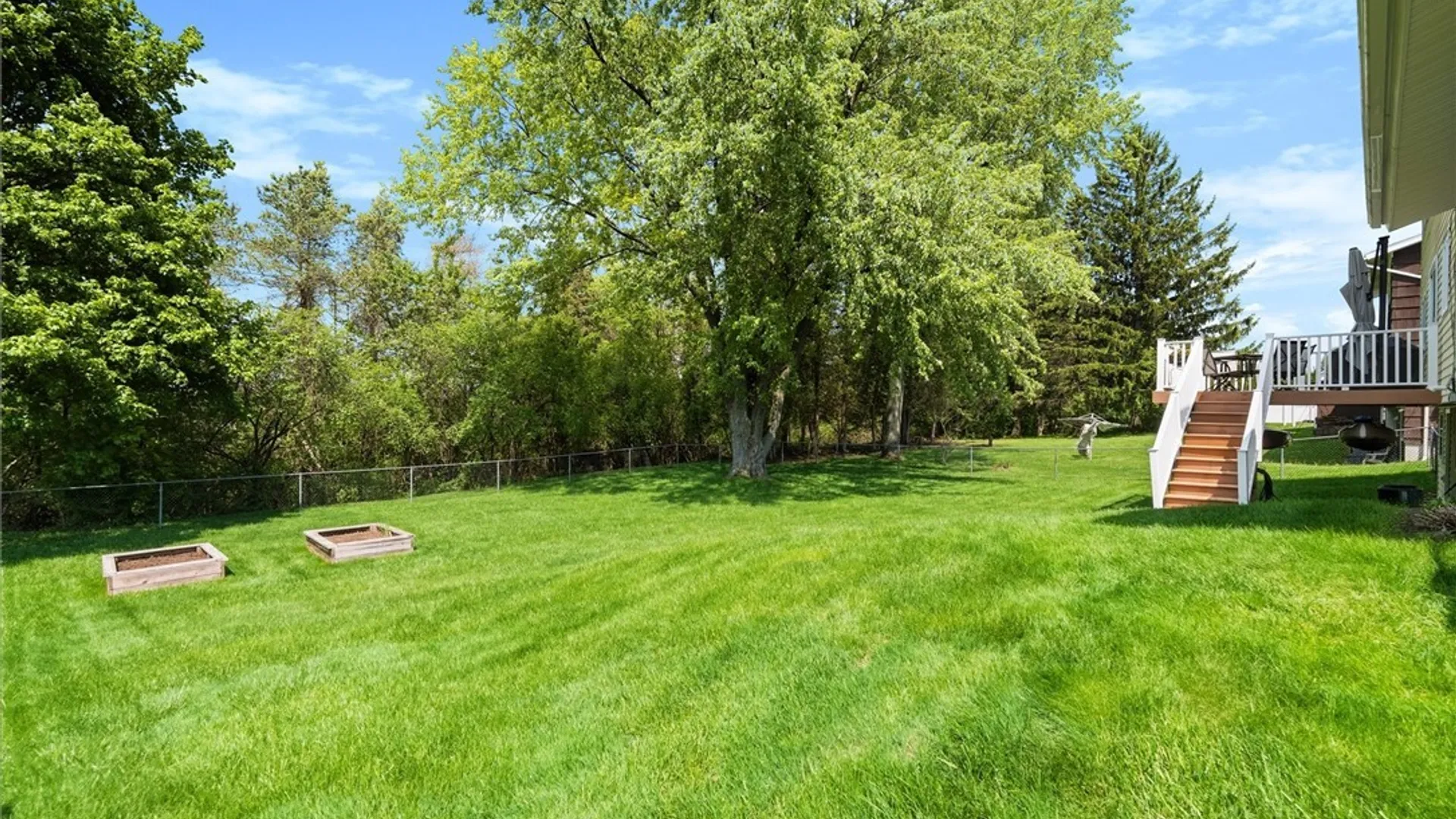 Property at 41 Elm Hill, Camillus, NY 13031 36
