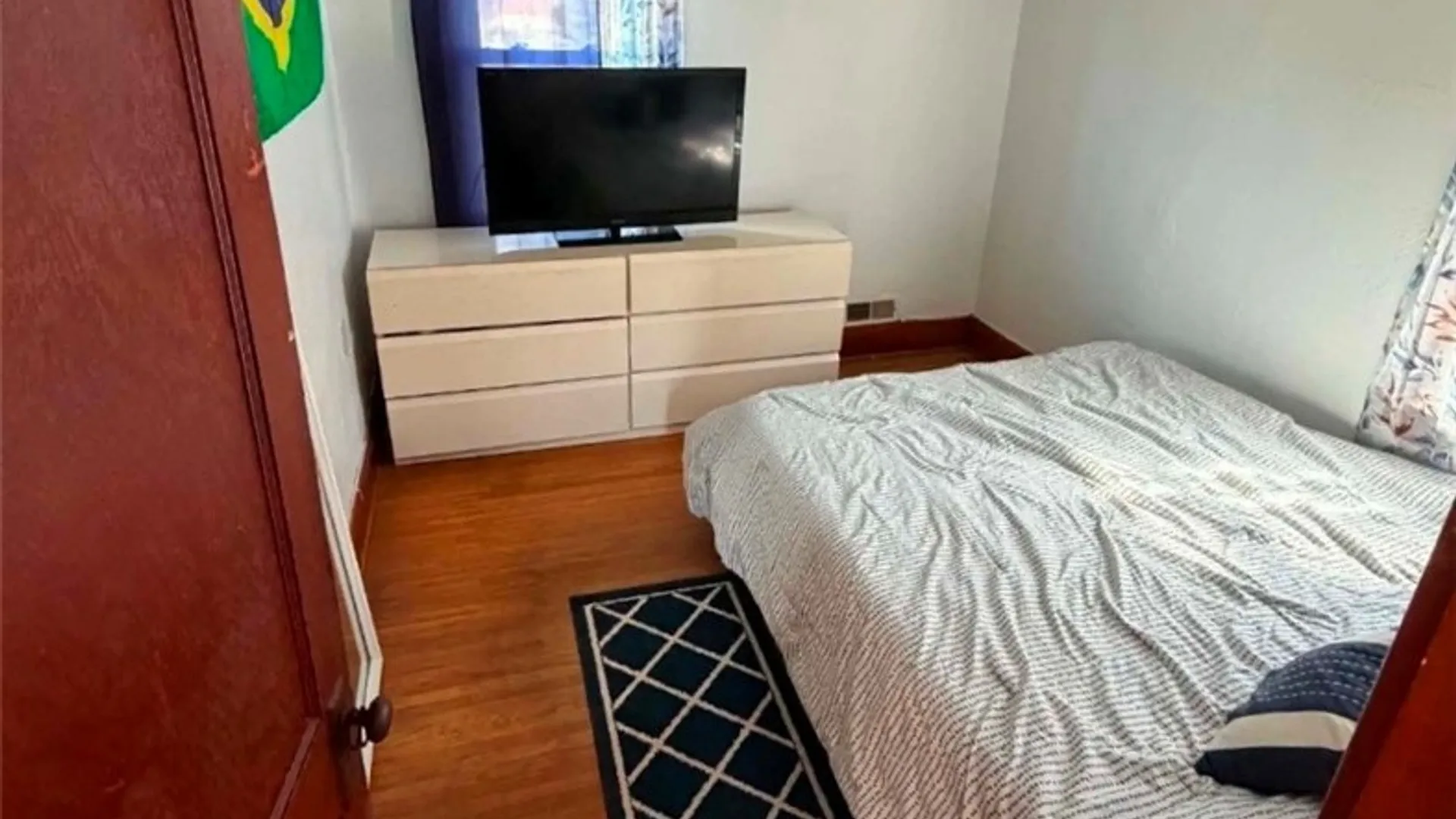 Property at 2410 Cleveland Avenue, Niagara Falls, NY 14305 12