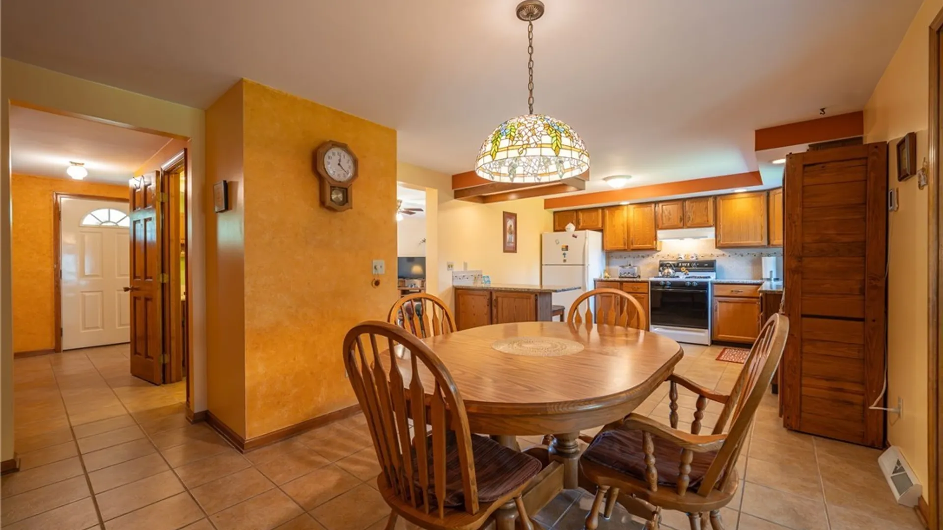 Property at 38 Fawn Trl, West Seneca, NY 14224 11
