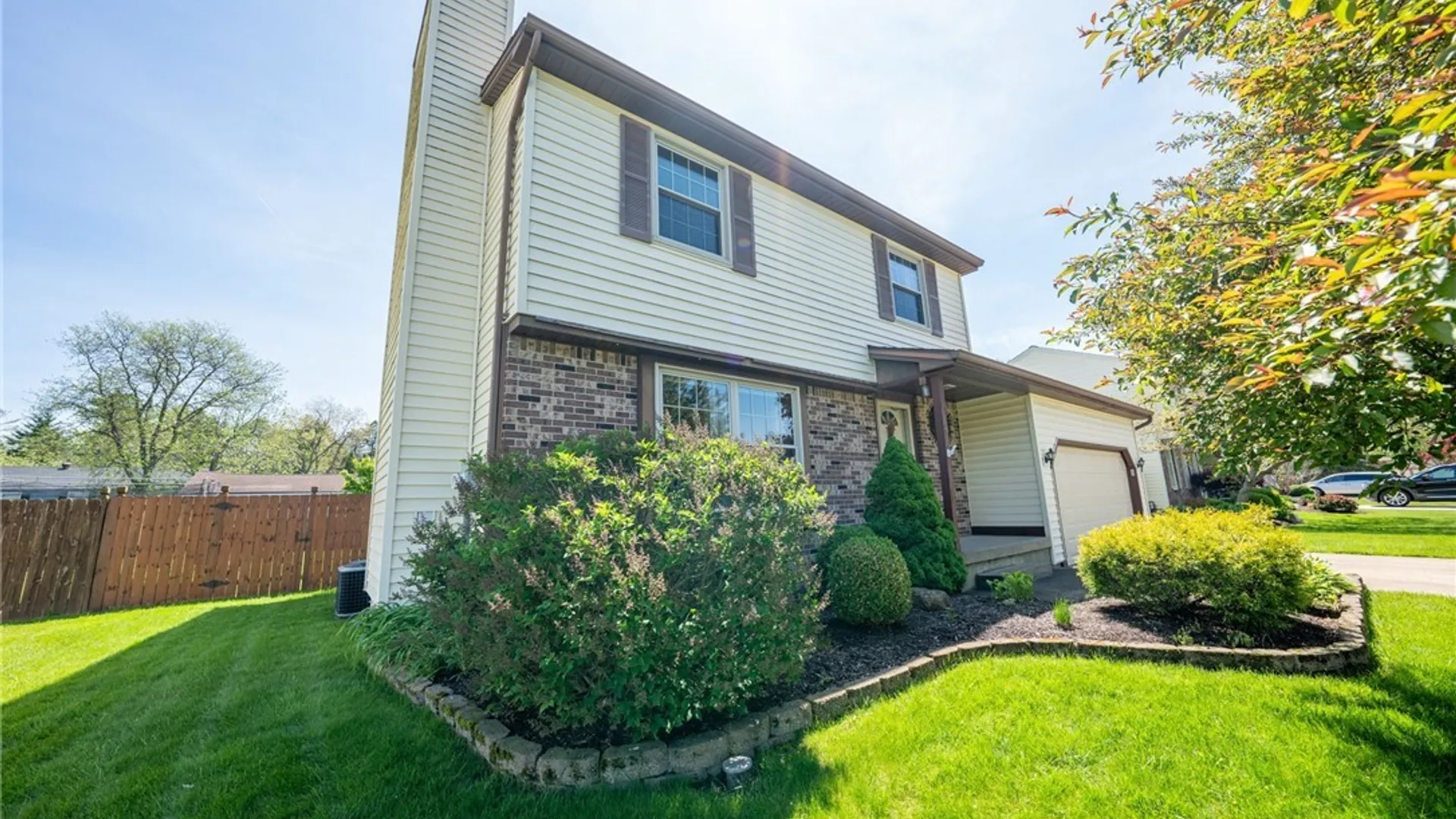 Property at 38 Fawn Trl, West Seneca, NY 14224 2