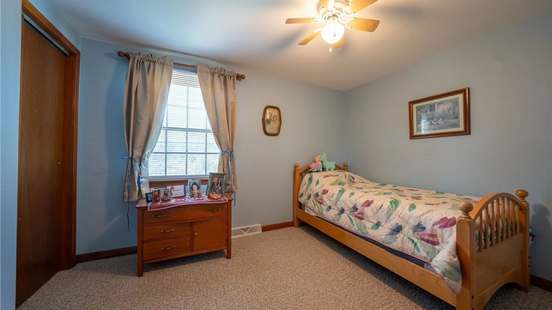 Property at 38 Fawn Trl, West Seneca, NY 14224 28