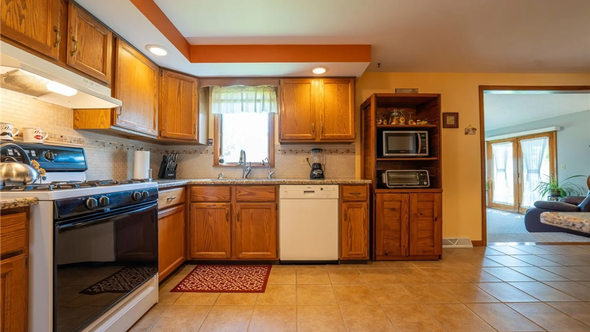 Property at 38 Fawn Trl, West Seneca, NY 14224 7