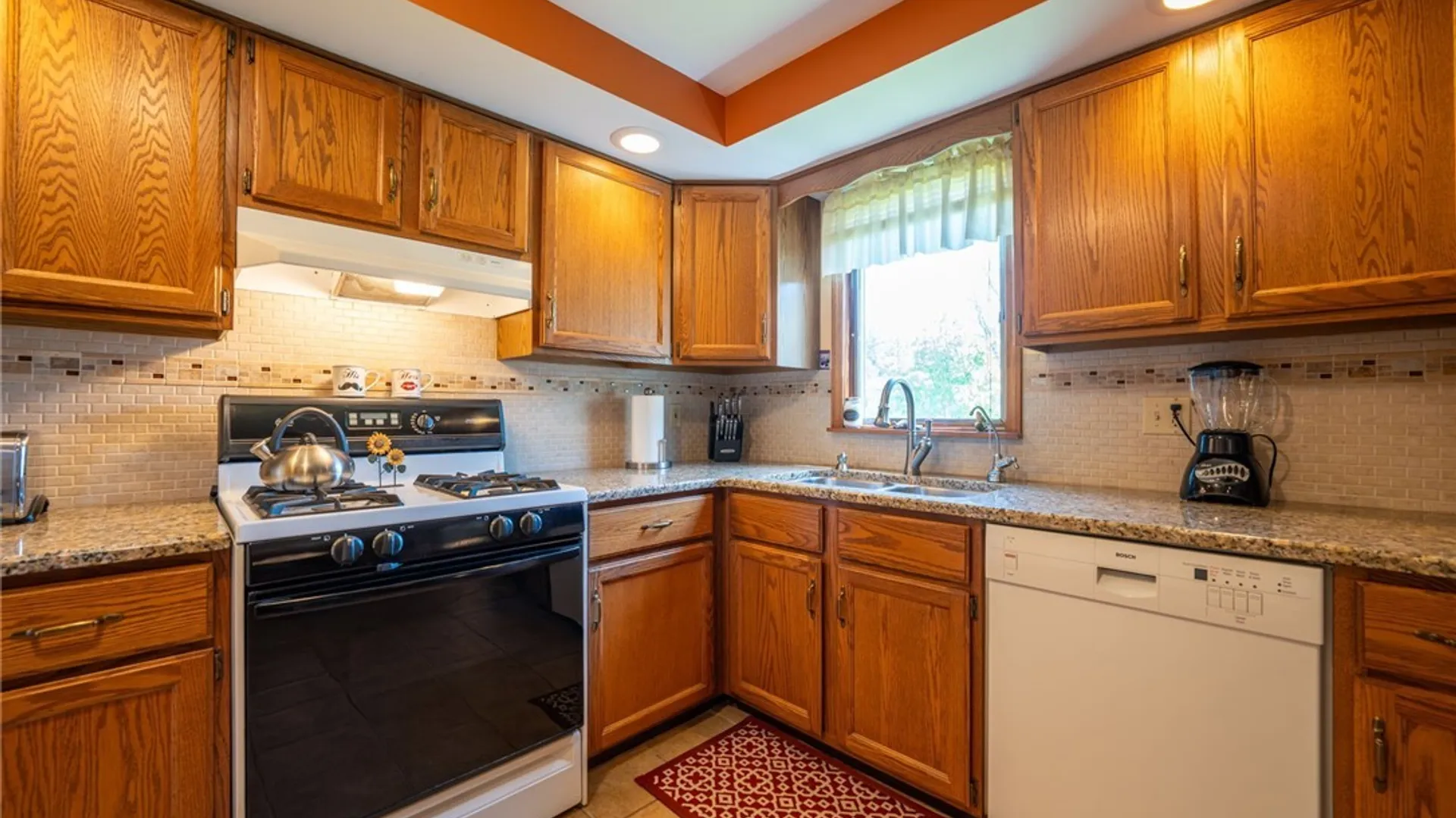 Property at 38 Fawn Trl, West Seneca, NY 14224 8