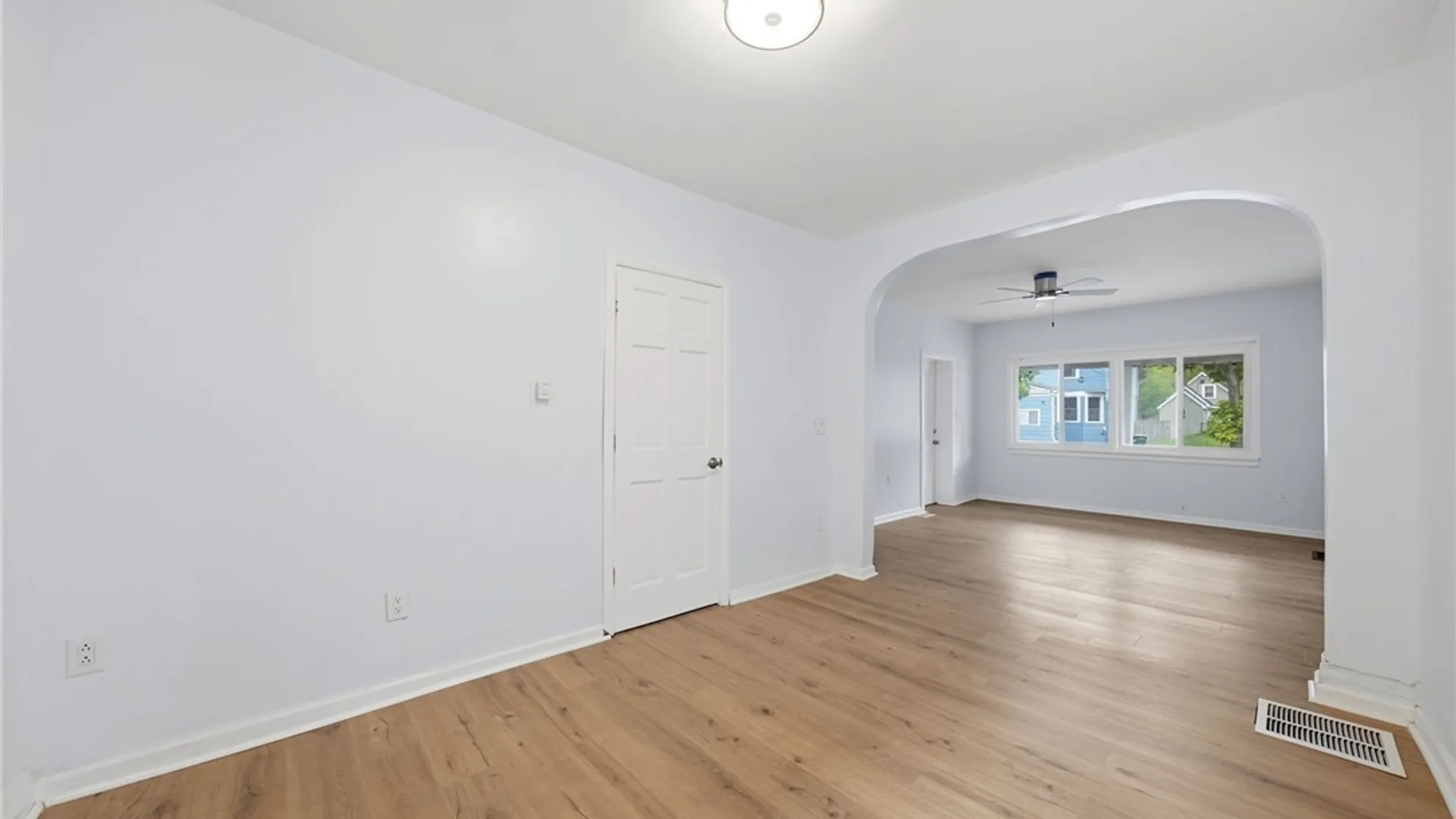 Property at 262 Sumner Place, Buffalo, NY 14211 24