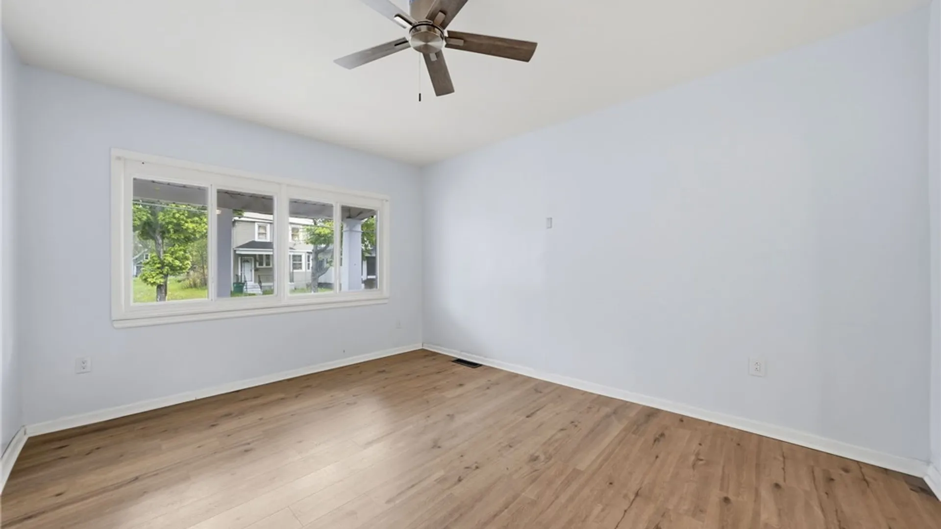 Property at 262 Sumner Place, Buffalo, NY 14211 28