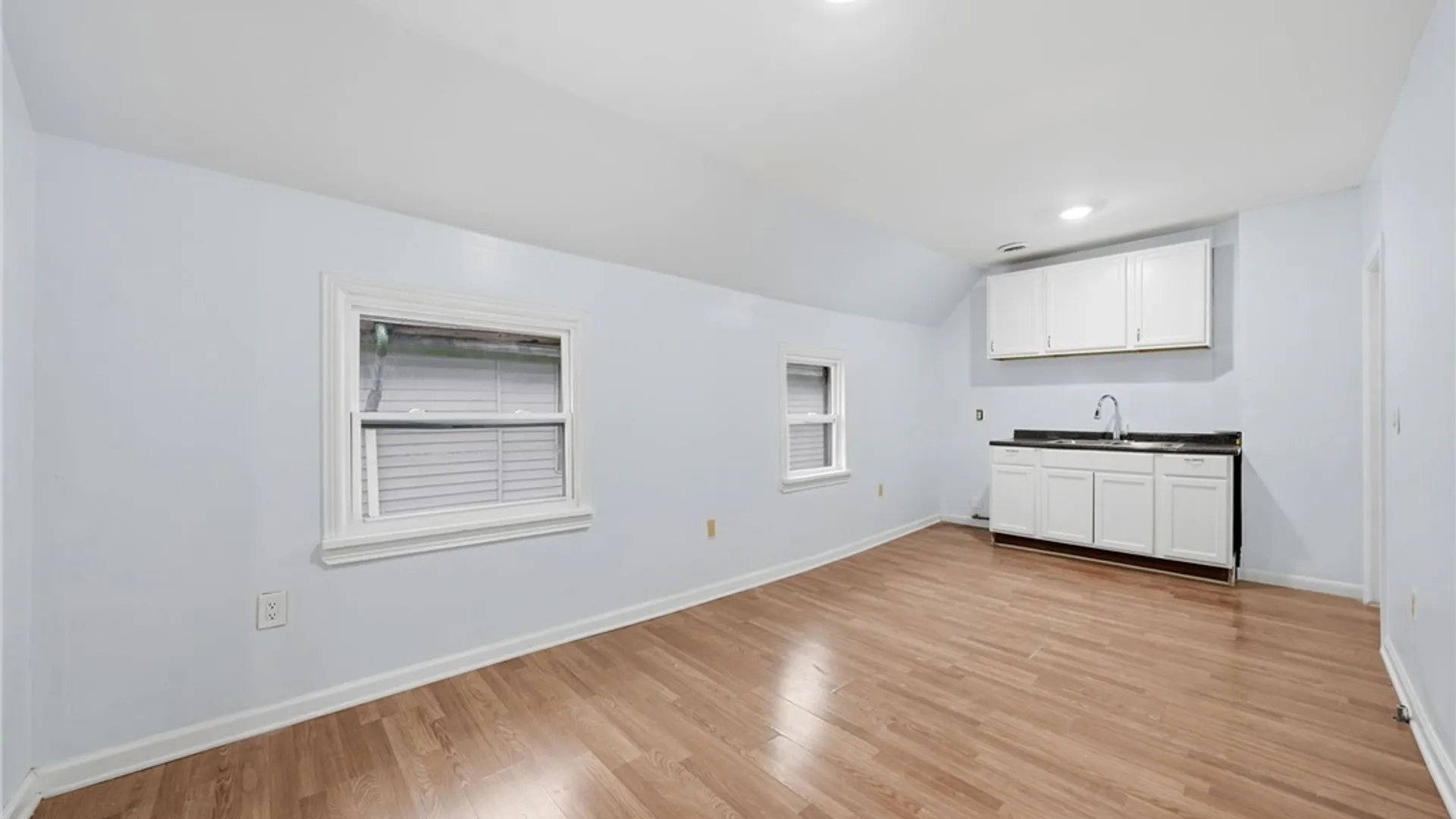 Property at 262 Sumner Place, Buffalo, NY 14211 30