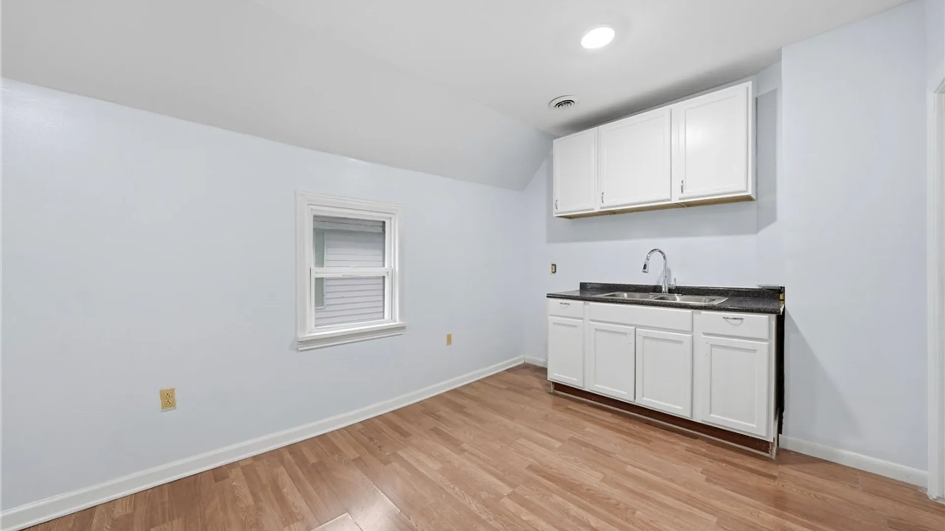 Property at 262 Sumner Place, Buffalo, NY 14211 33