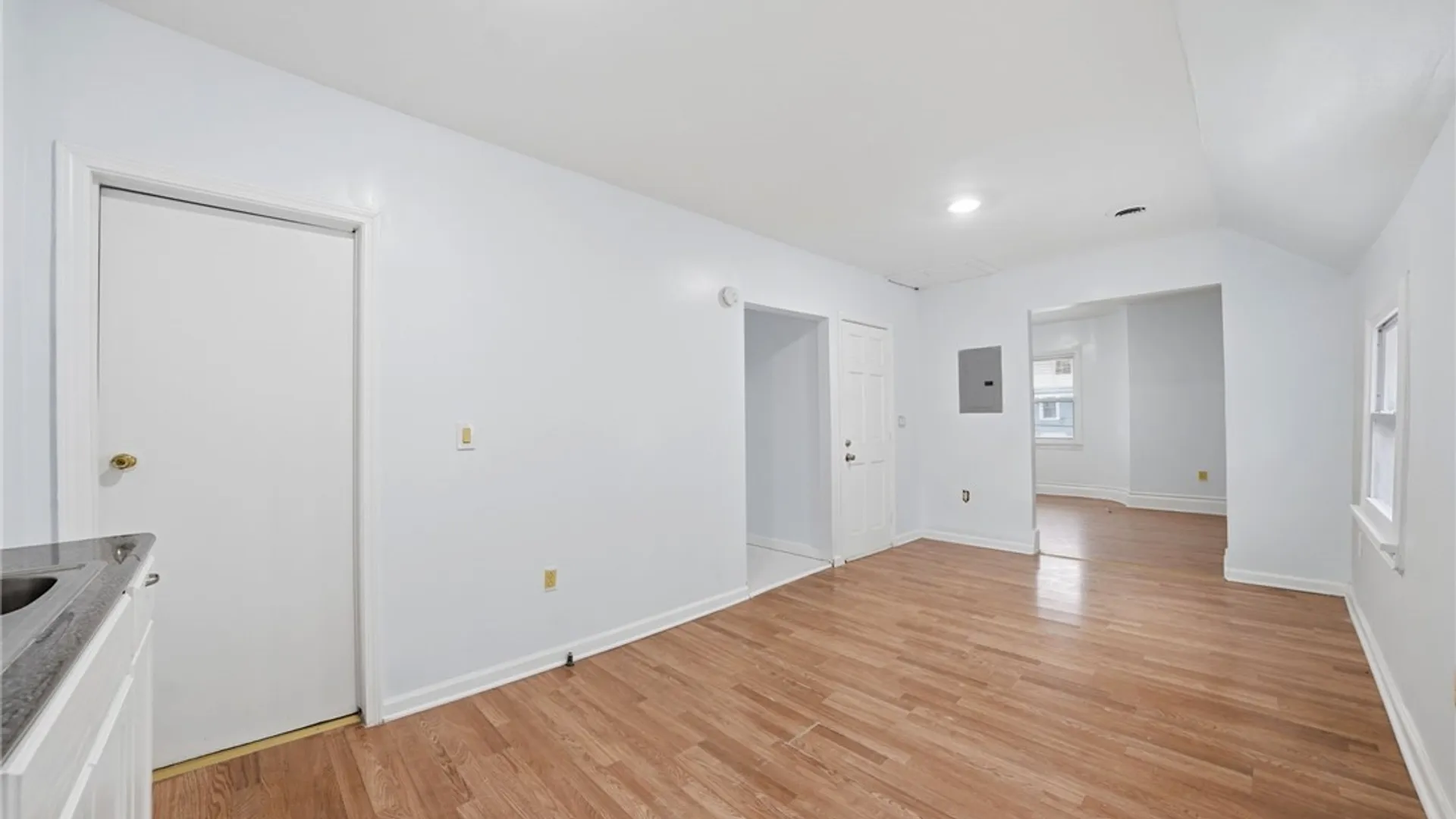 Property at 262 Sumner Place, Buffalo, NY 14211 37