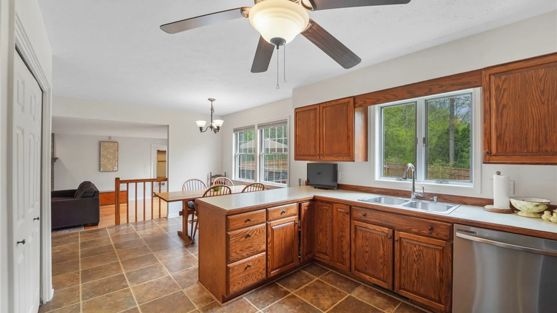 Property at 12 Highgate Circle, Lansing, NY 14850 15