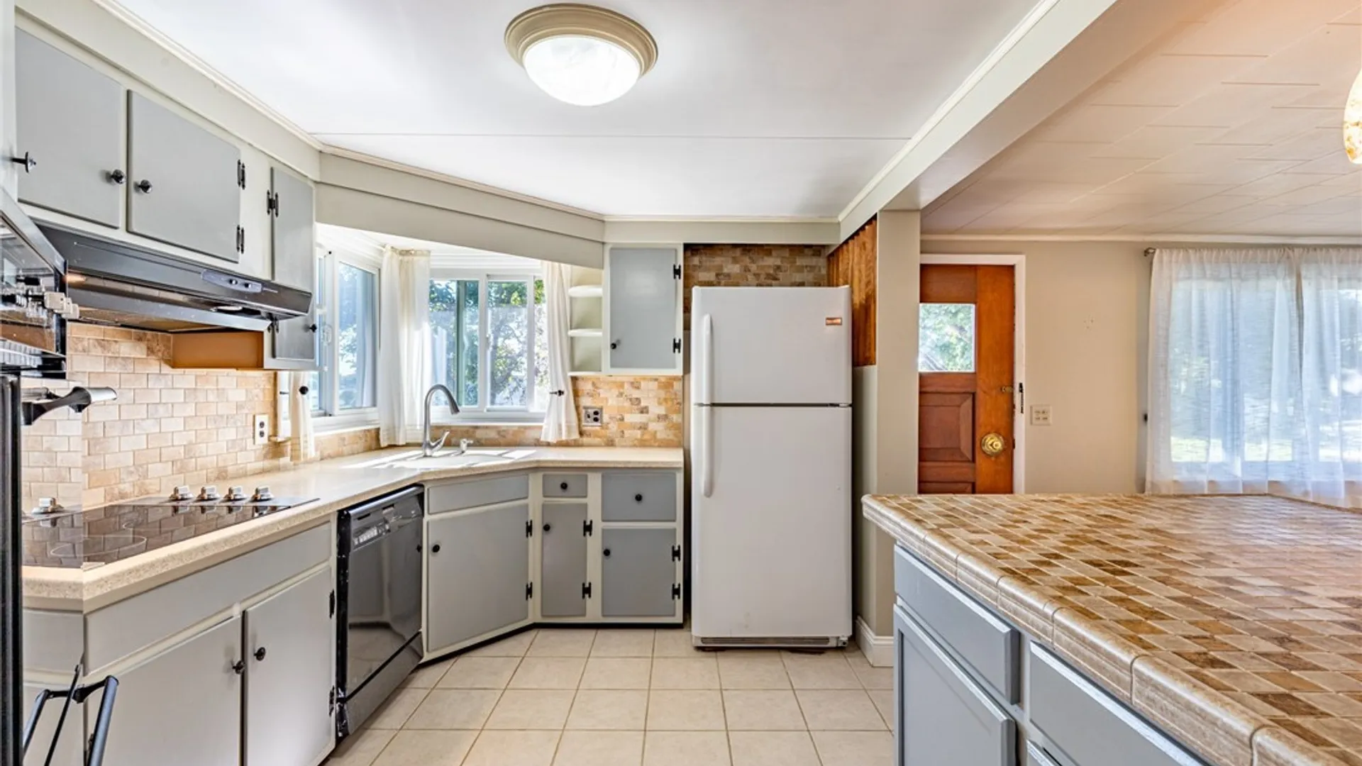 Property at 2520 Edgemere Drive, Greece, NY 14612 12